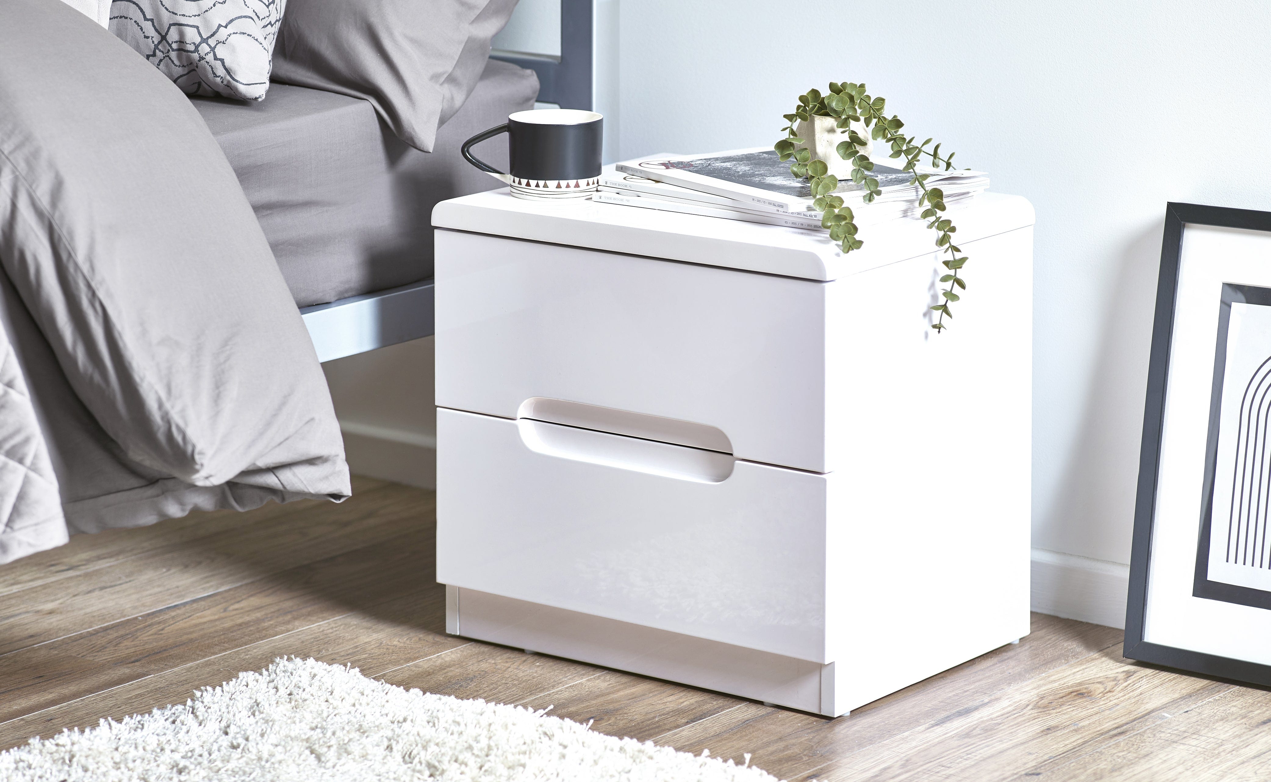 Manhattan 2 Drawer Bedside – Julian Bowen, view 2