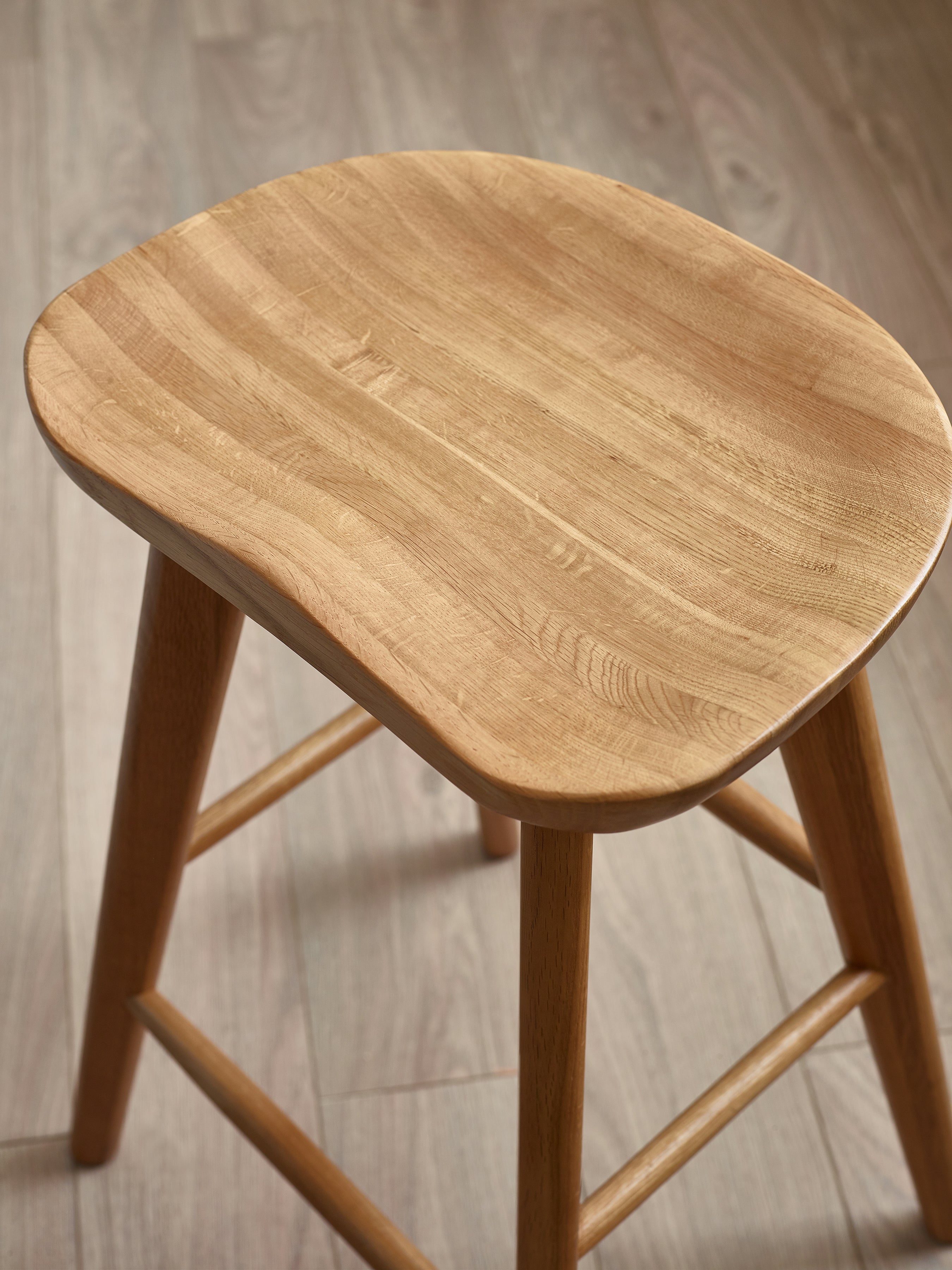 Mulu Natural Solid Oak Bar Stool – Julian Bowen, view 6