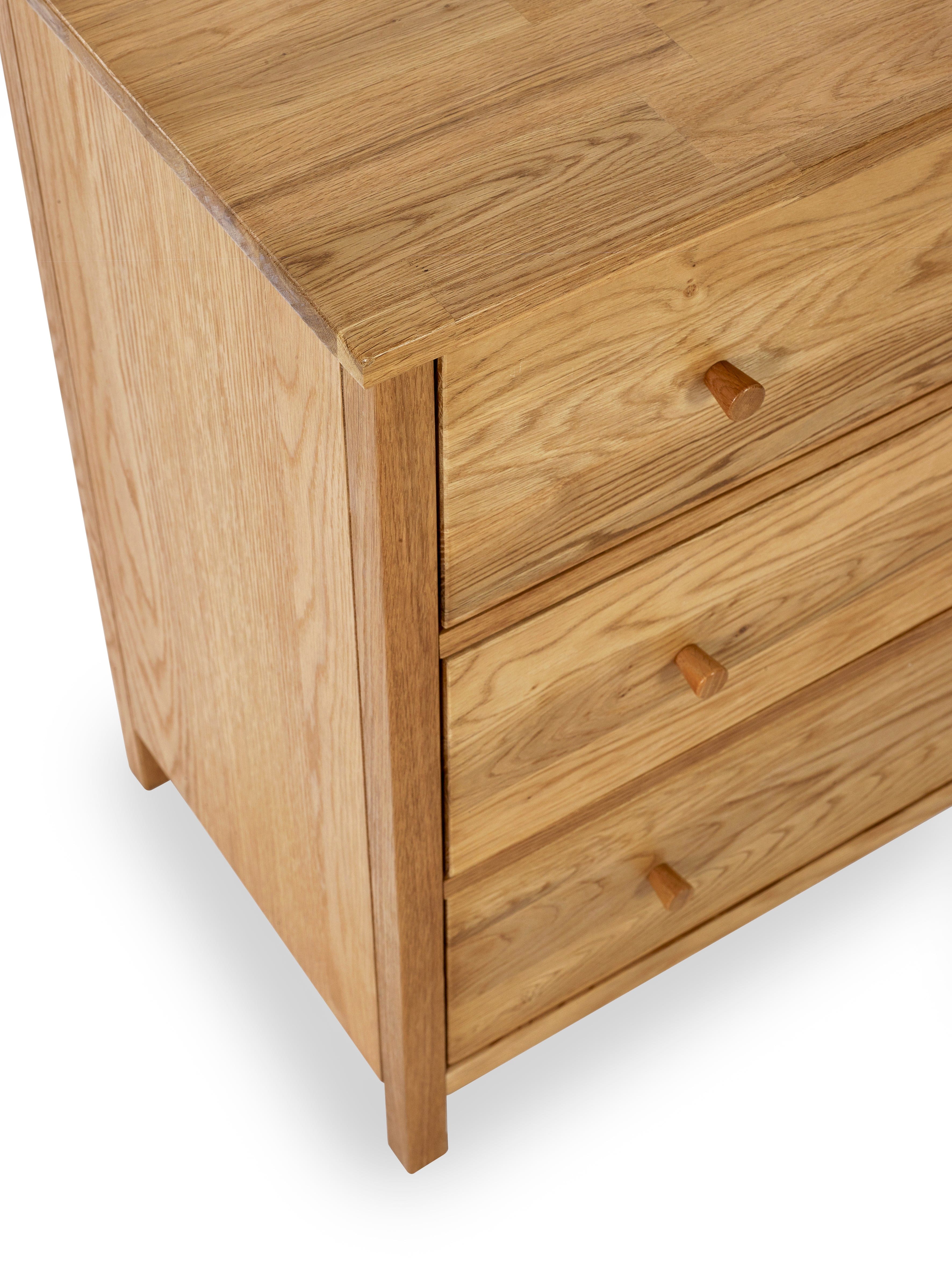 Coxmoor 3 Drawer Chest - Oak – Julian Bowen, view 8