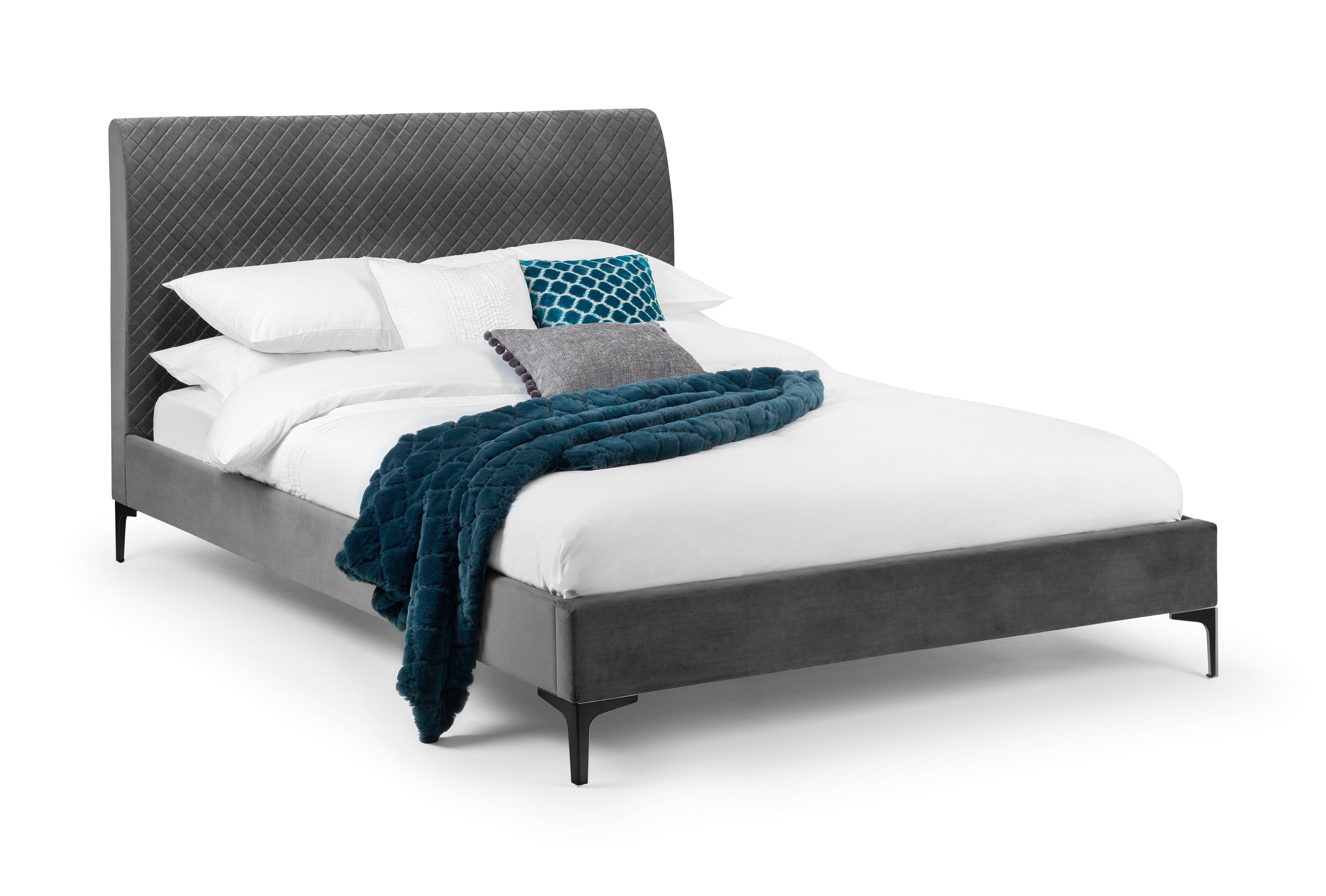 Sanderson Diamond Quilted Velvet Bed – Julian Bowen