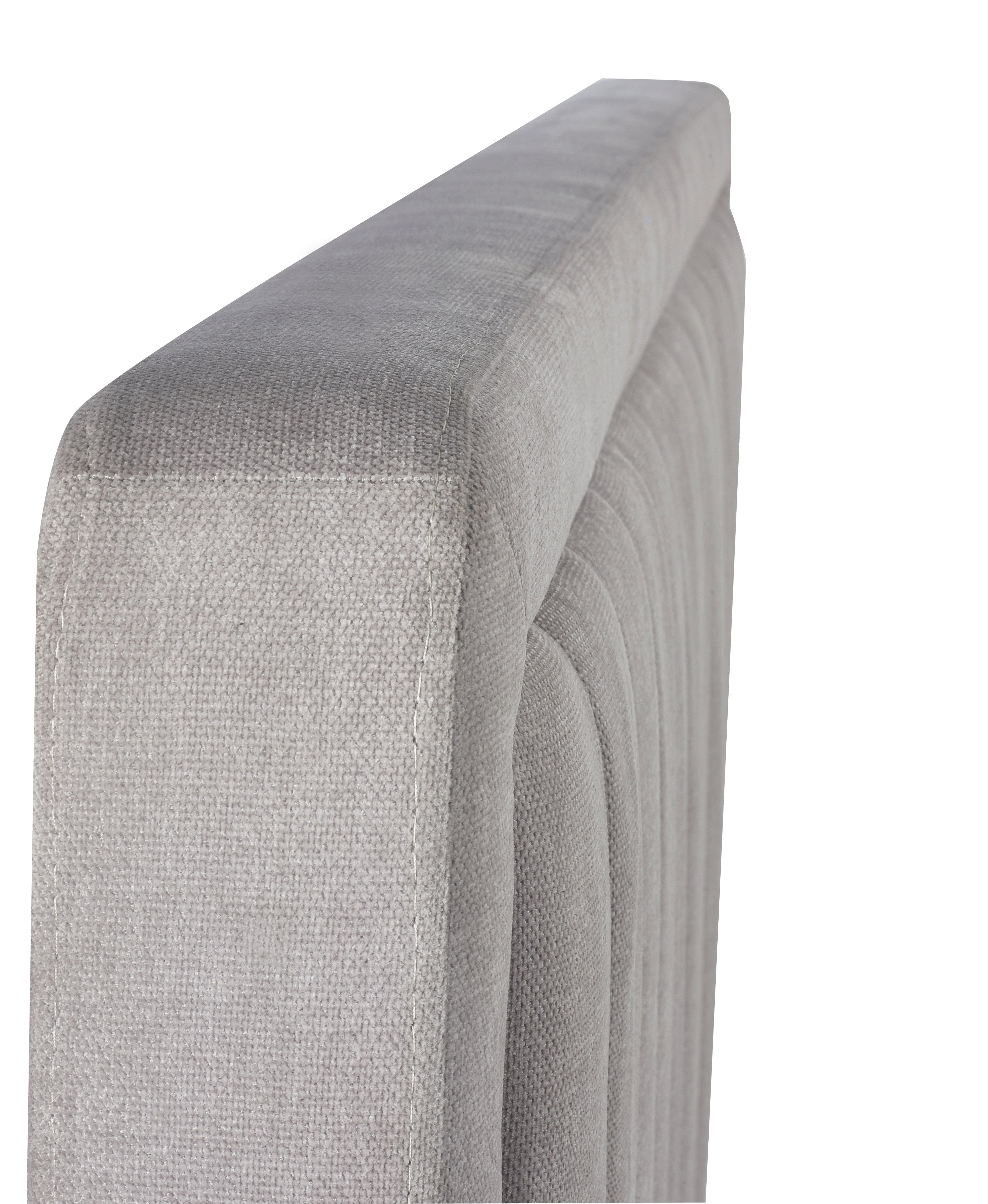Savannah Bed – Julian Bowen, view 3