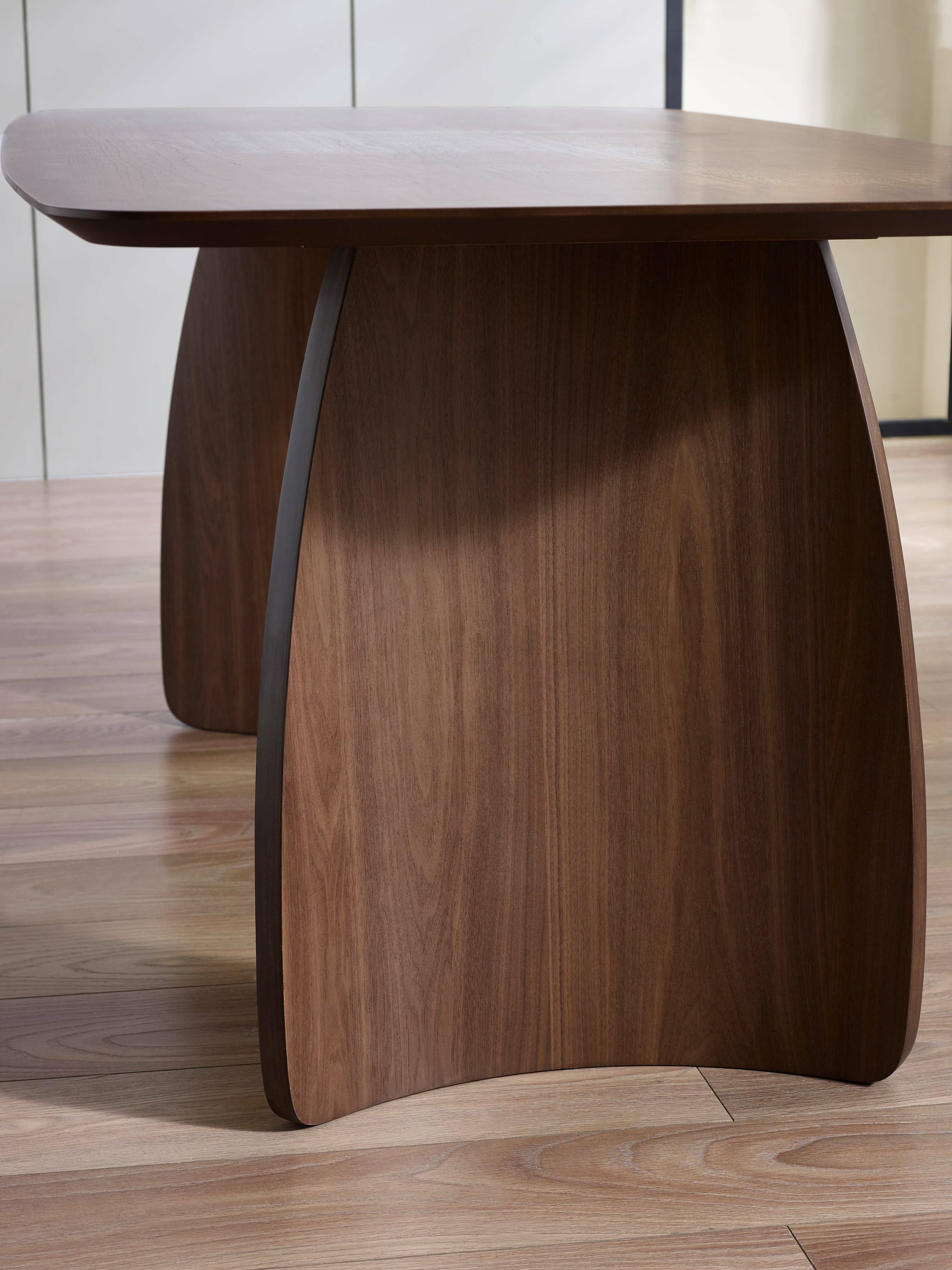 Artemis Curved Leg Walnut Dining Table – Julian Bowen, view 7