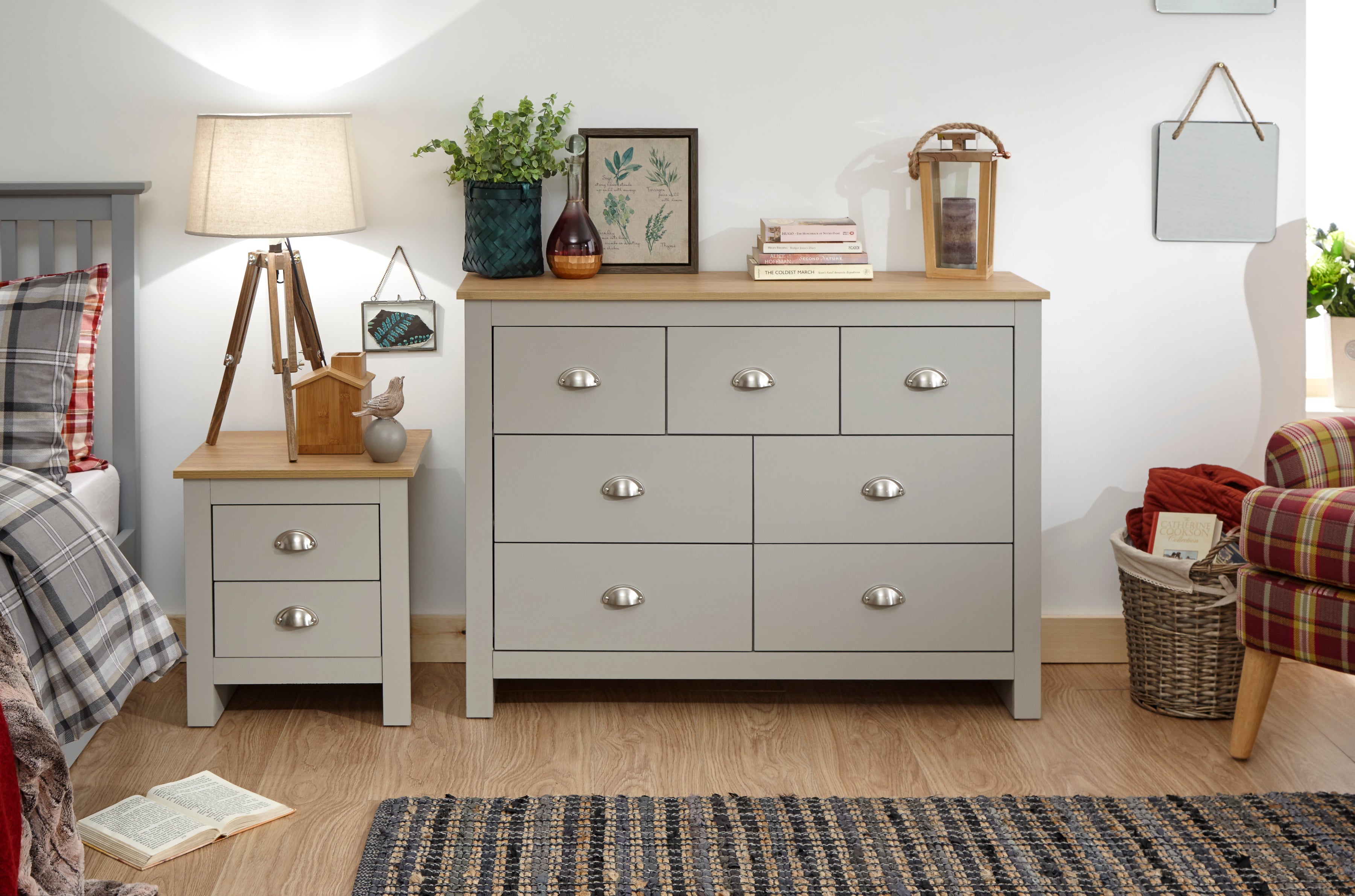 Lancaster Merchants Chest Grey – GFW, view 2