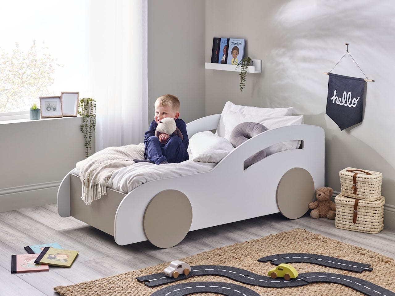 Atlantis Toddler Car Bed - White – Julian Bowen, view 2