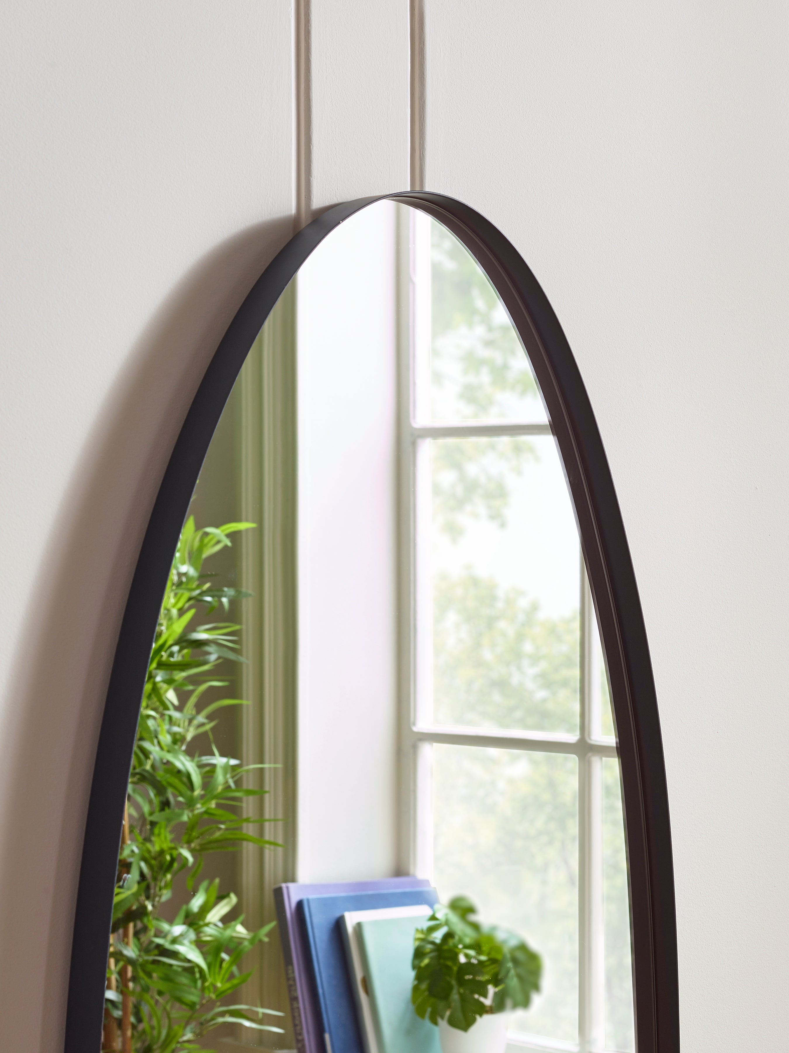 Rushmore Black Metal 95cm Organic Shaped Wall Mirror – Julian Bowen, view 4