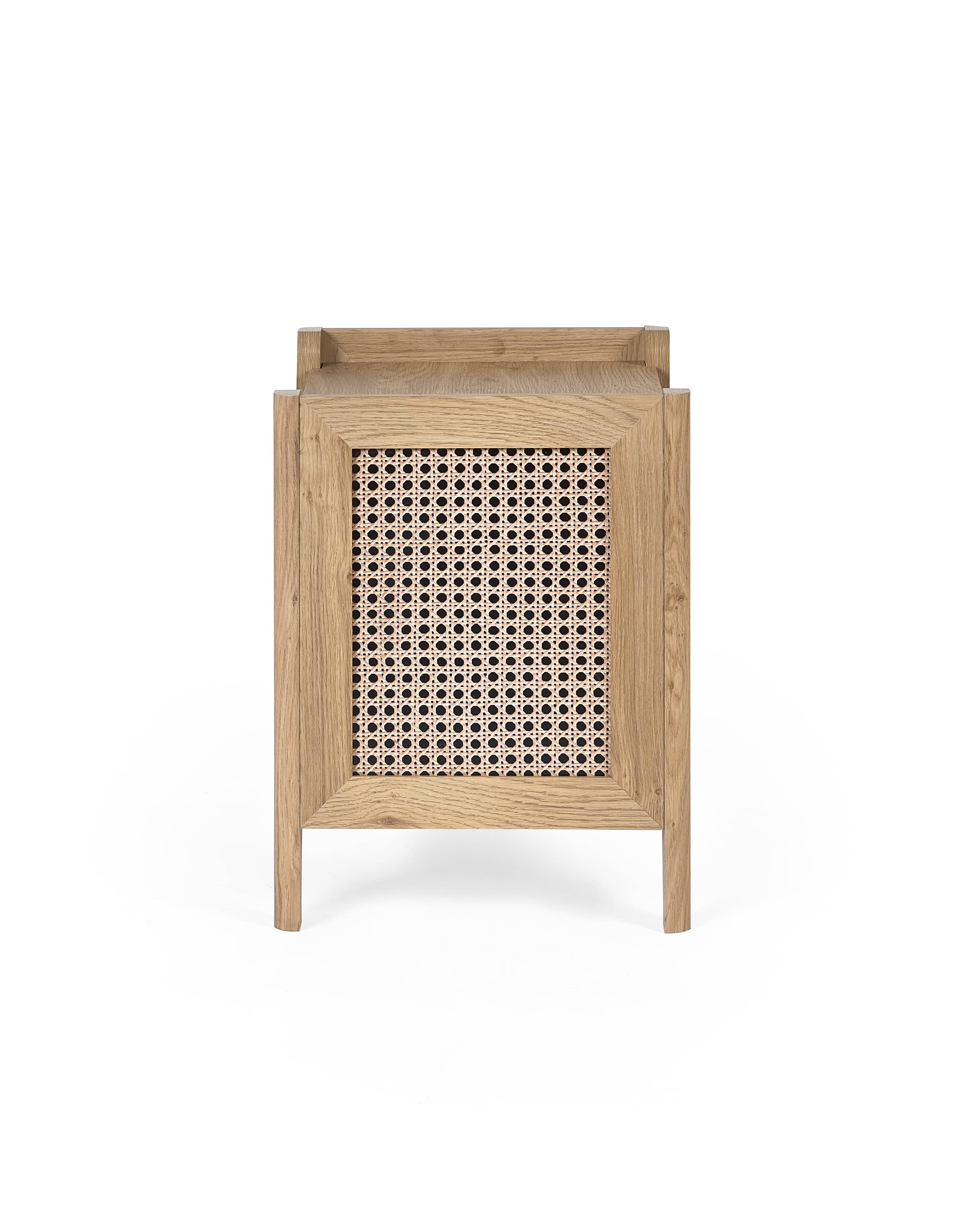 Sydney Lamp Table With Removable Shelf – Julian Bowen, view 3