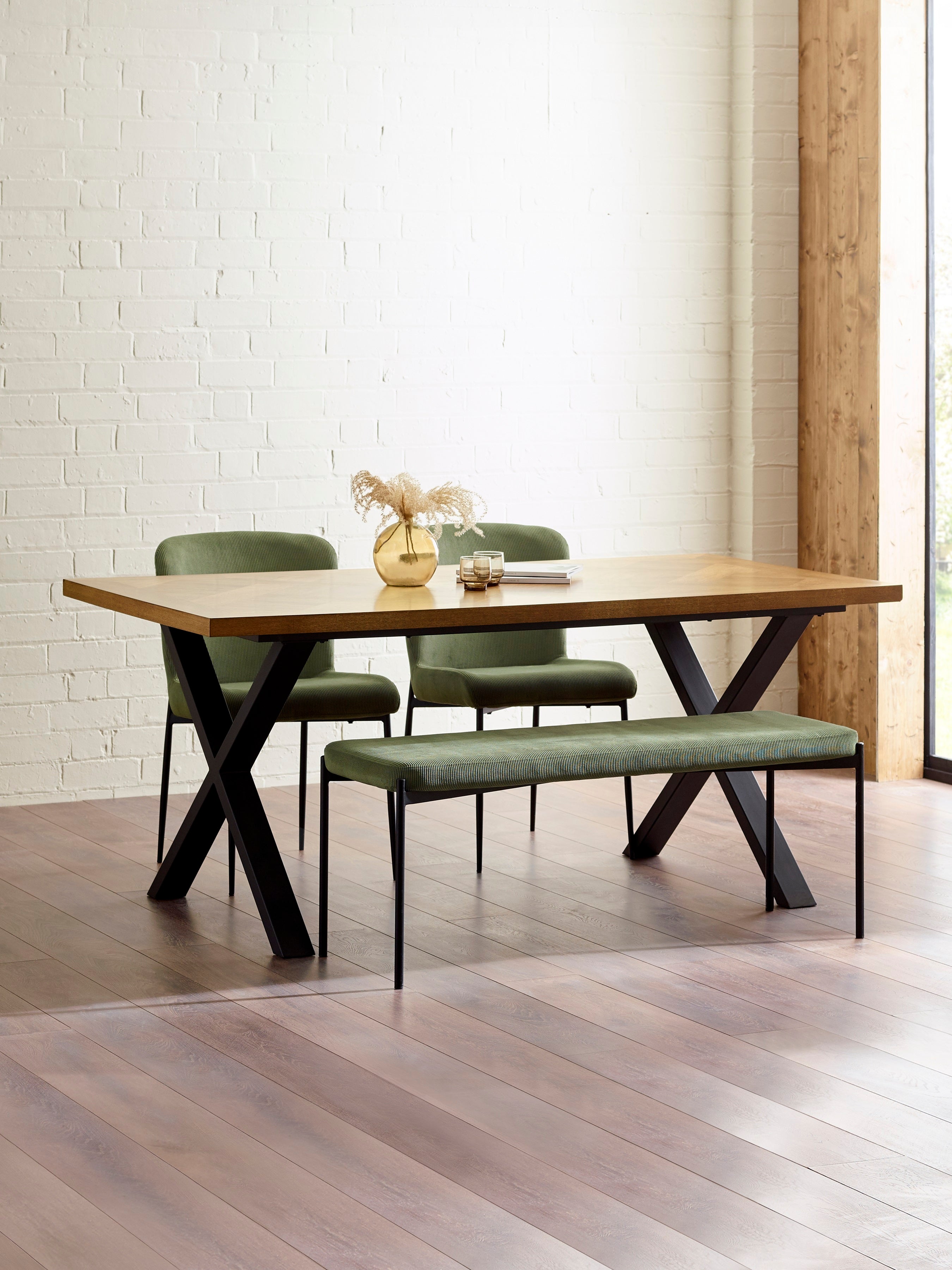 Aron Dining Table – Julian Bowen, view 2