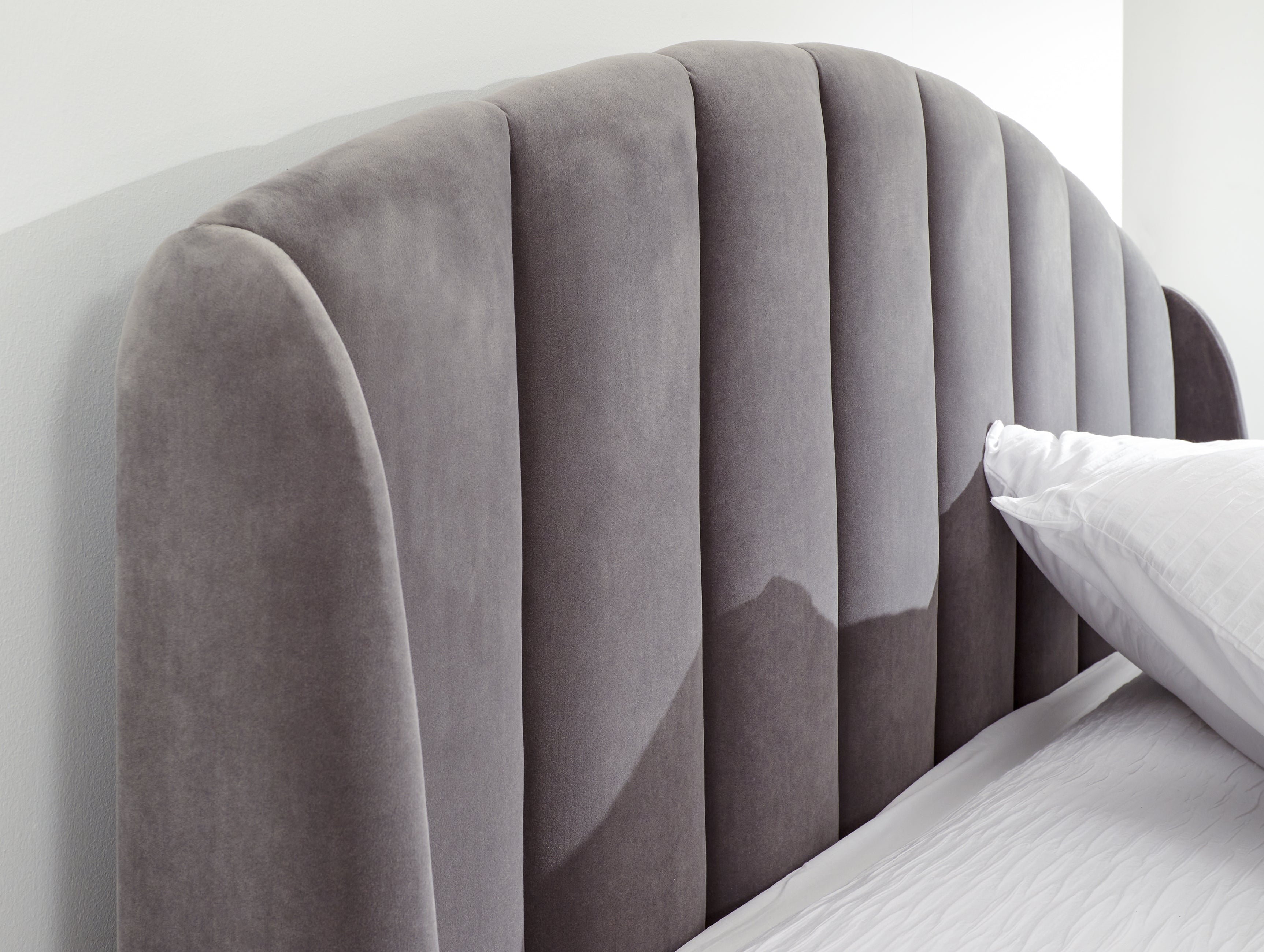 Pettine End Lift Ottoman Bed - Grey & Gold – GFW, view 7