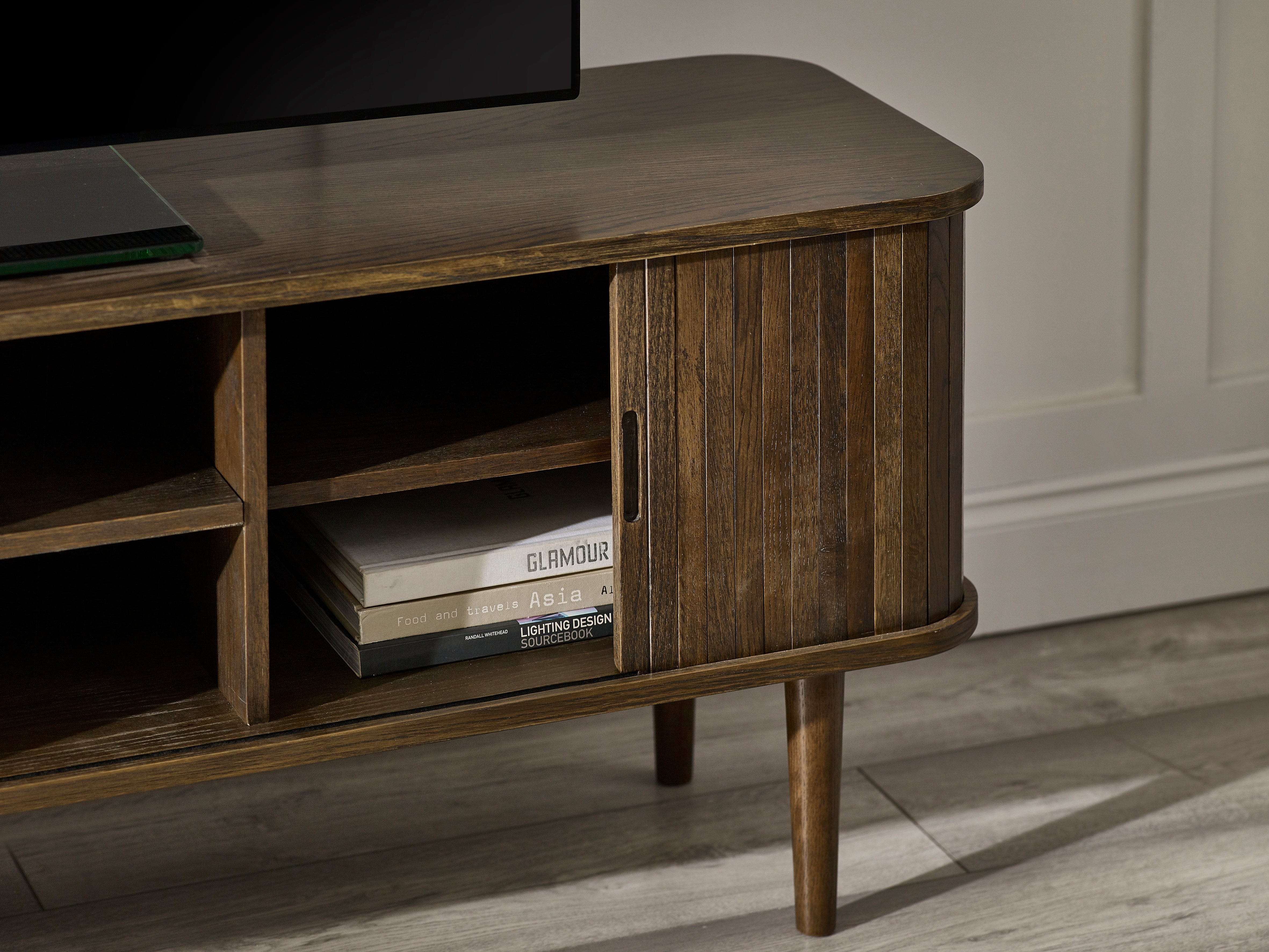 Arya Media Unit – Julian Bowen, view 6