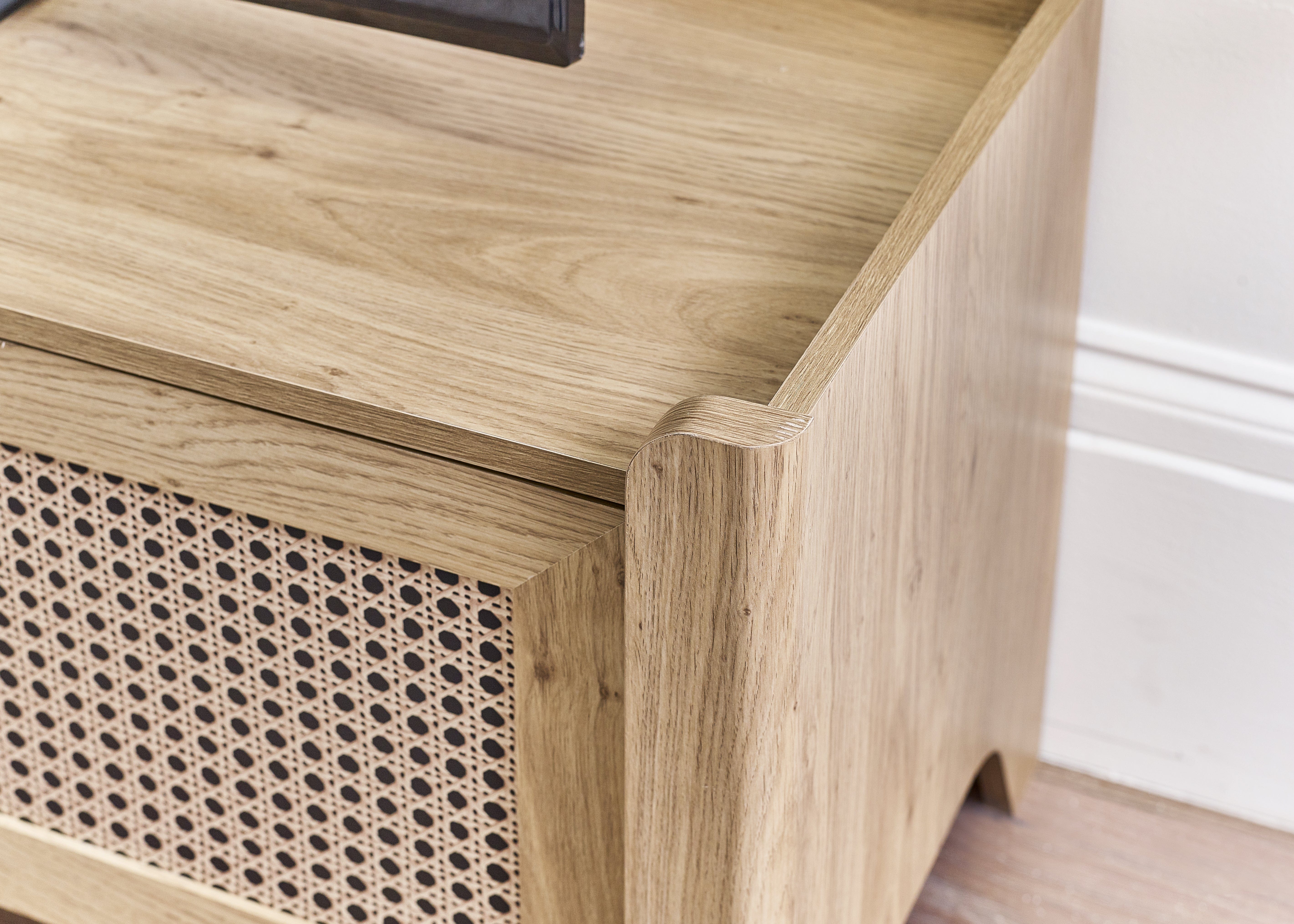 Sydney Media Unit - Rattan Effect – Julian Bowen, view 5