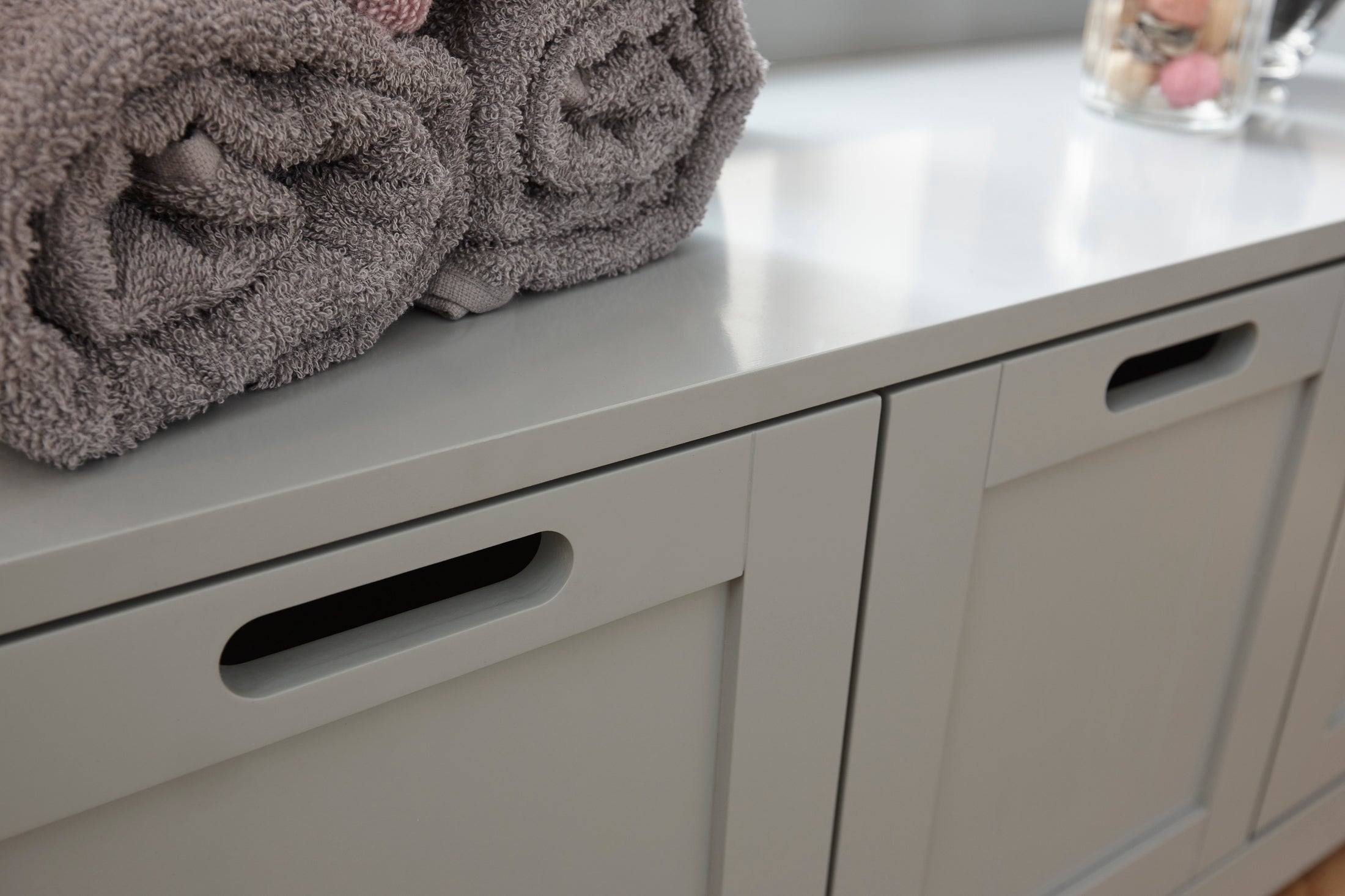 Colonial 3 Door Storage Unit – Grey