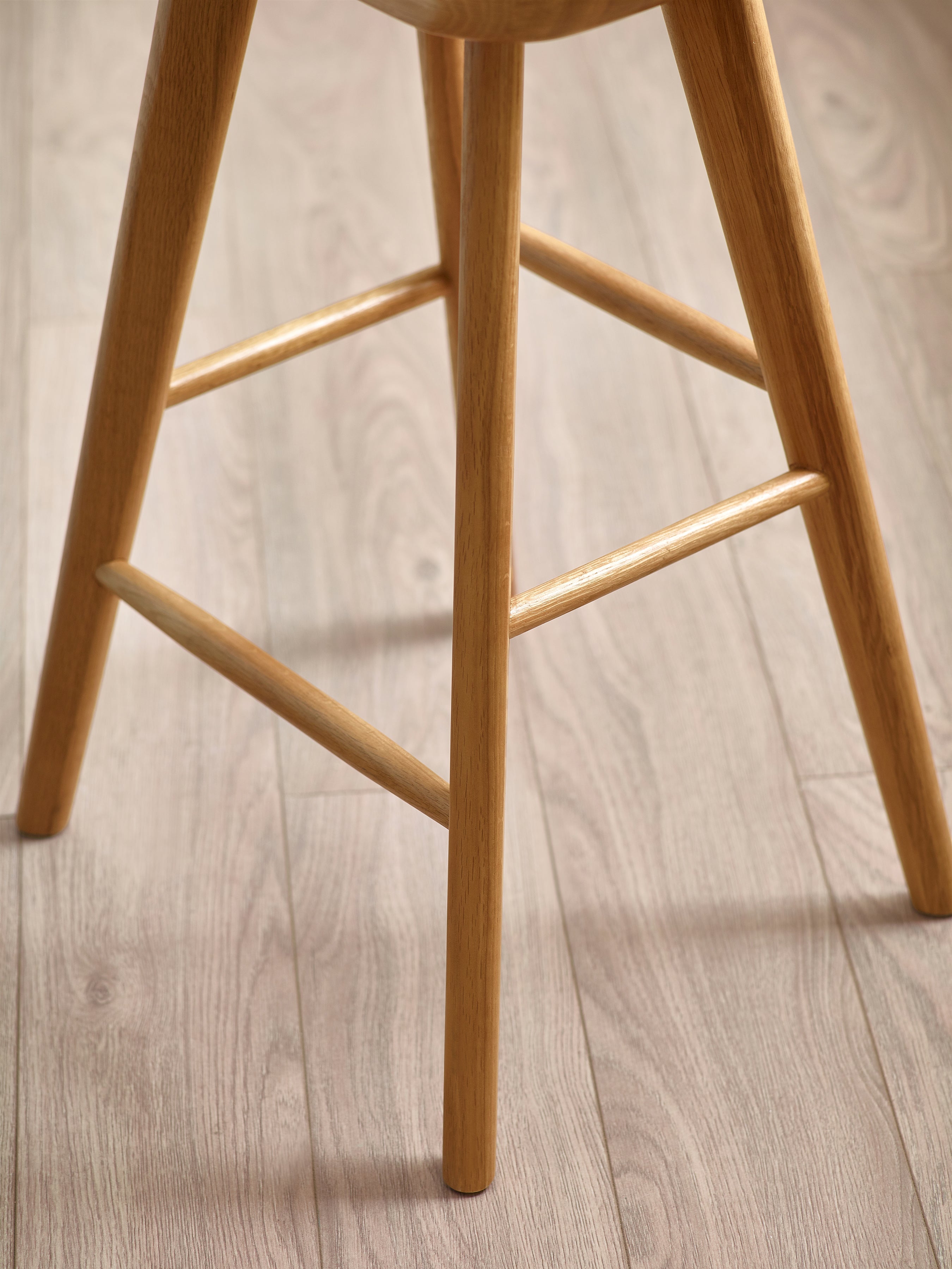 Mulu Natural Solid Oak Bar Stool – Julian Bowen, view 5