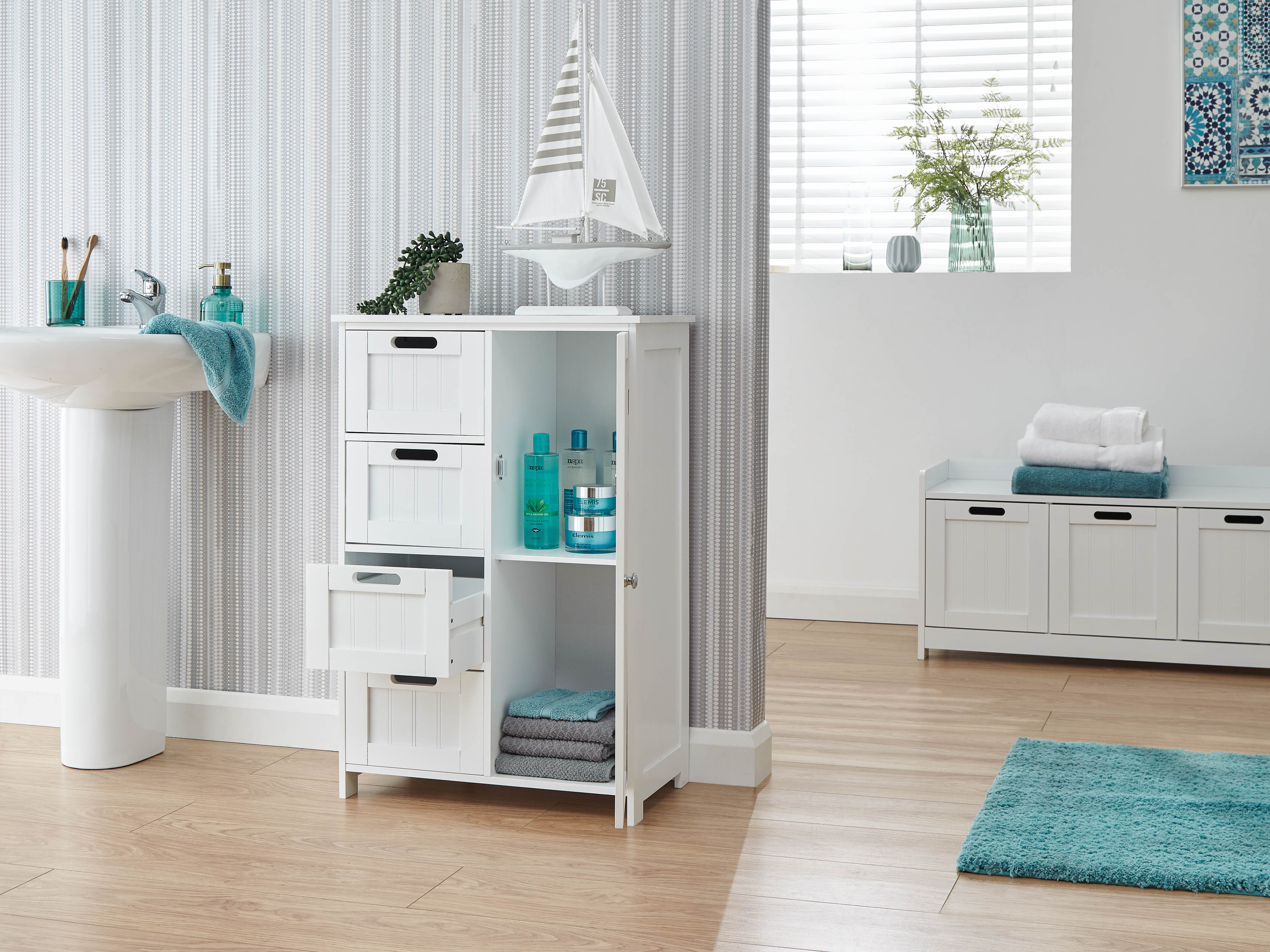 Colonial Multi Cabinet – White