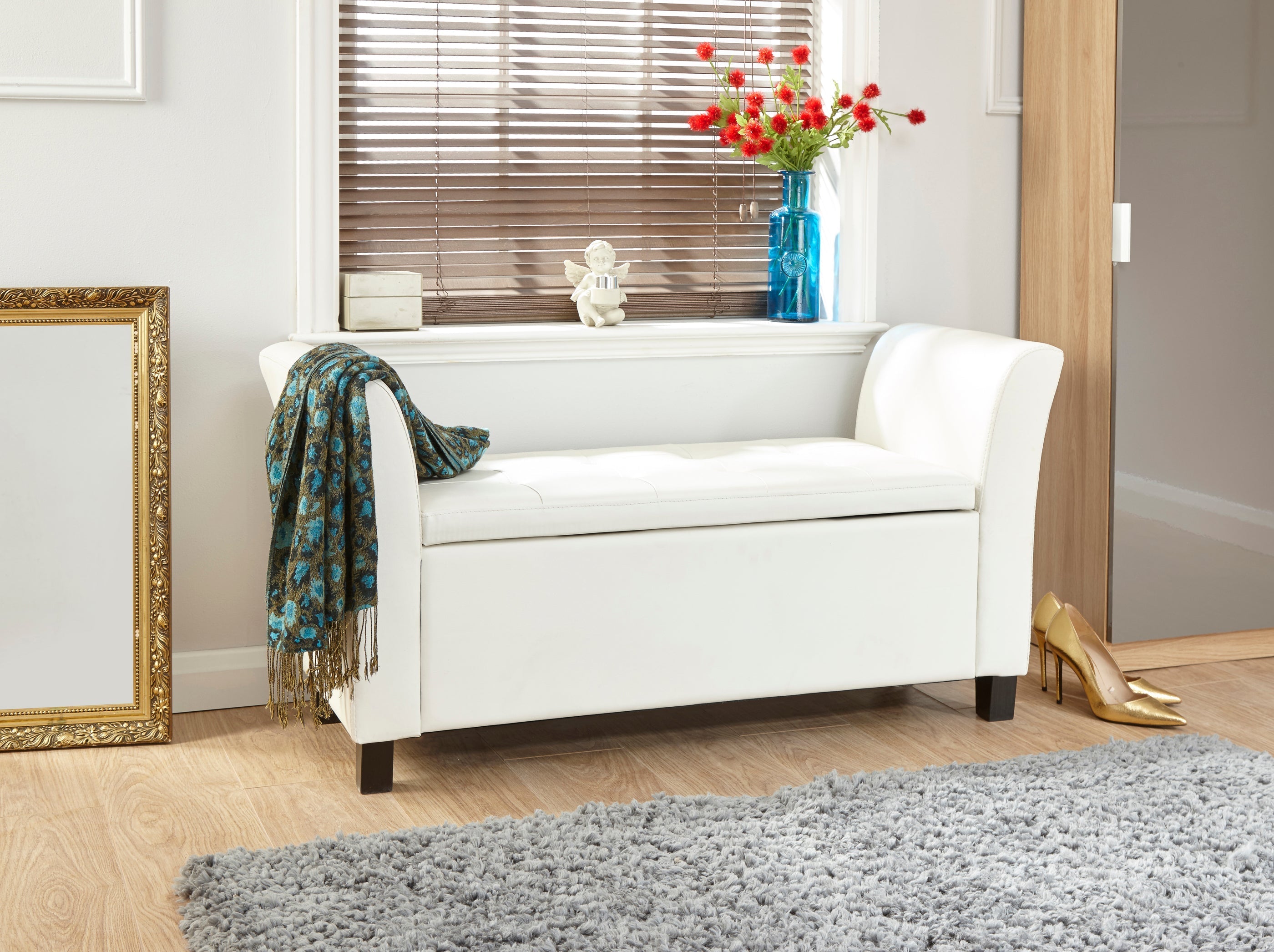 Benches & Storage Chests at Any Bed