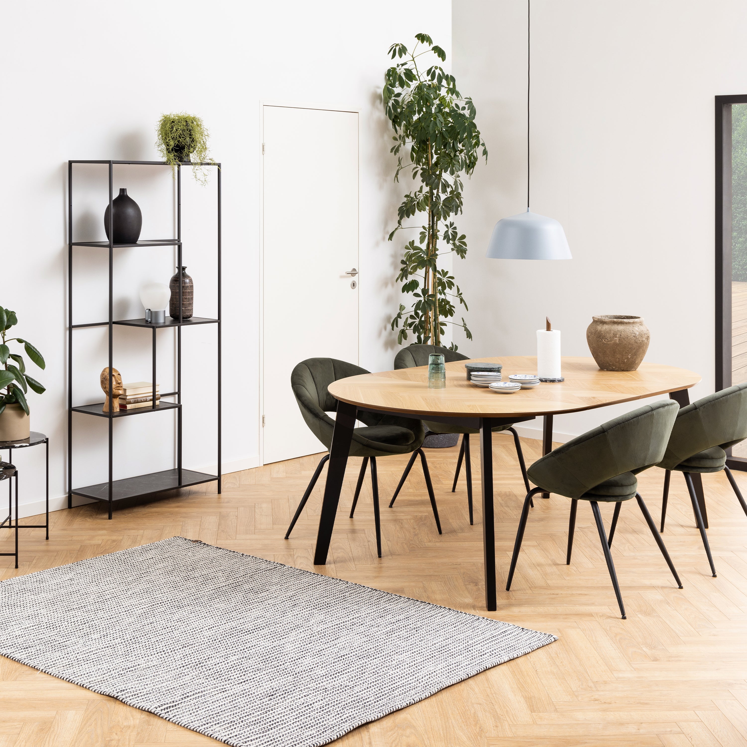 Georgetown Round Dining Table in Oak & Black – FTG, view 7