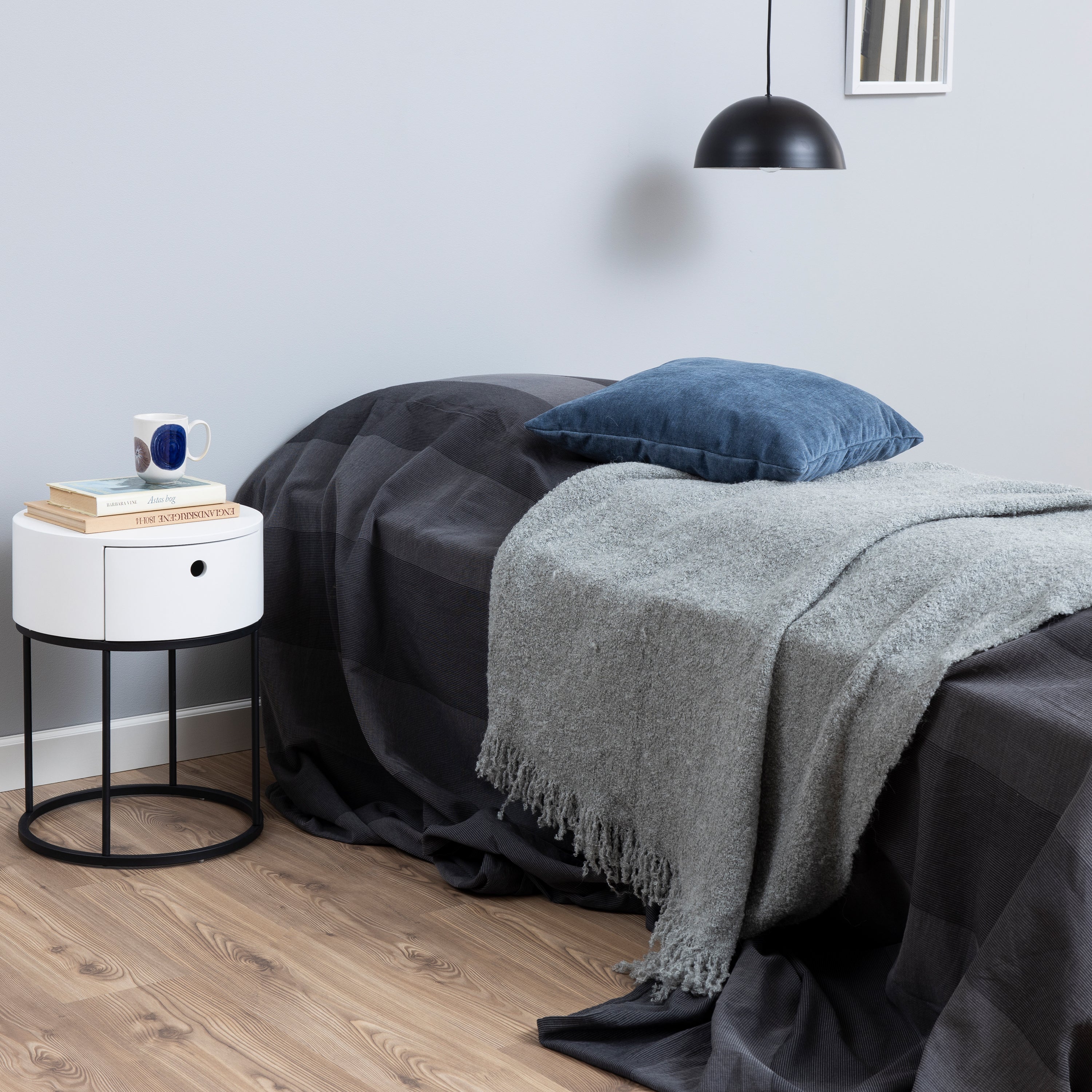 Polo Round Bedside Table in White and Black – FTG, view 4