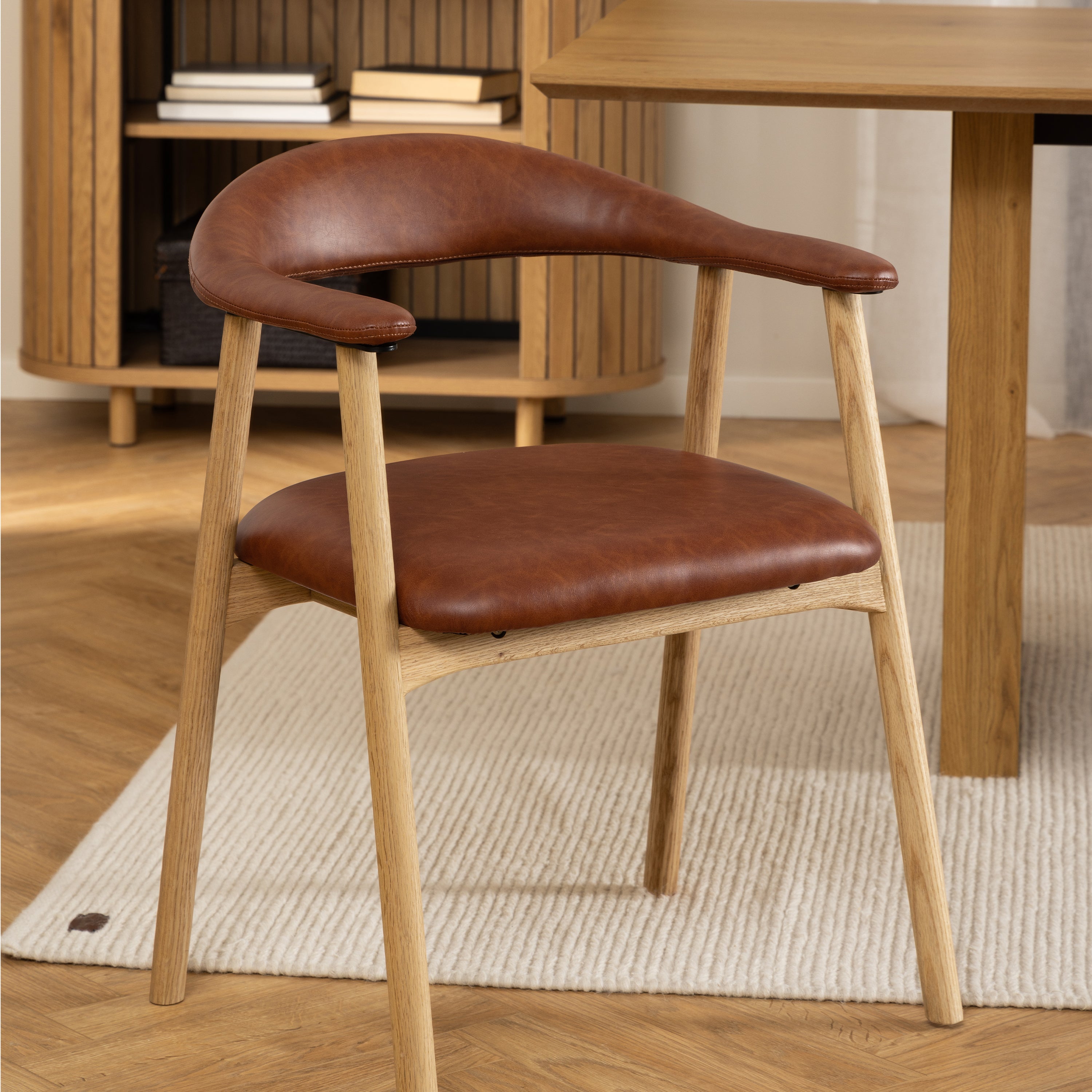 Addi Dining Chair With Armrest in PU Retro Brandy Set of 2 – FTG, view 4