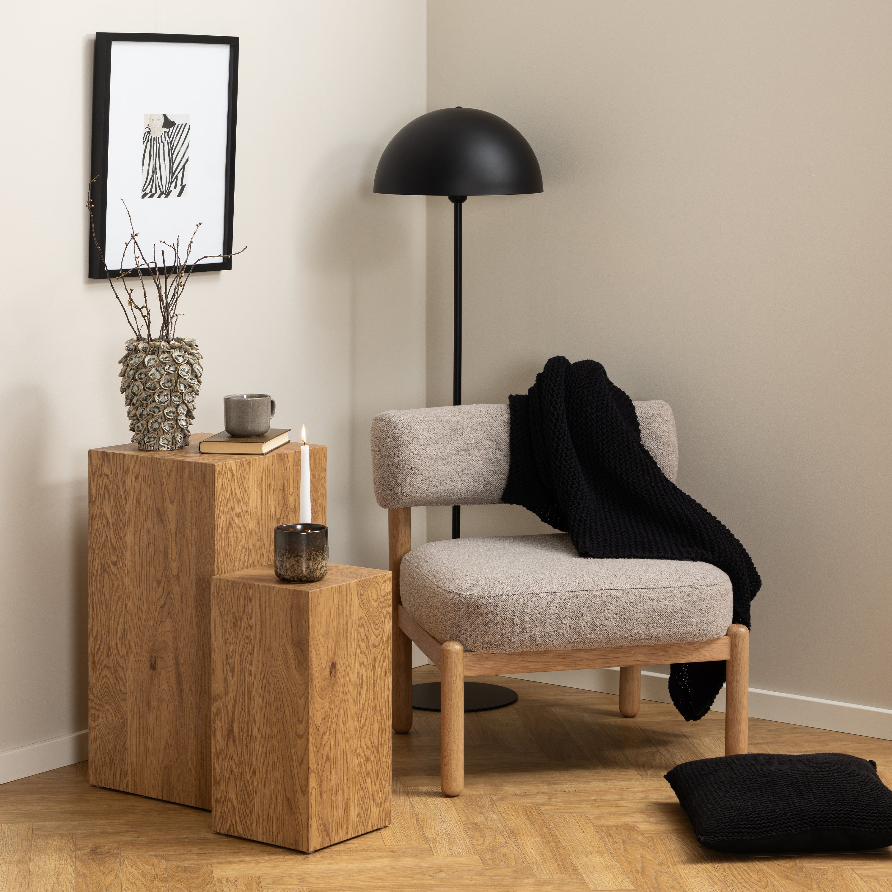 Burley Lounge Chair in Beige Fabric and Oak – FTG, view 4