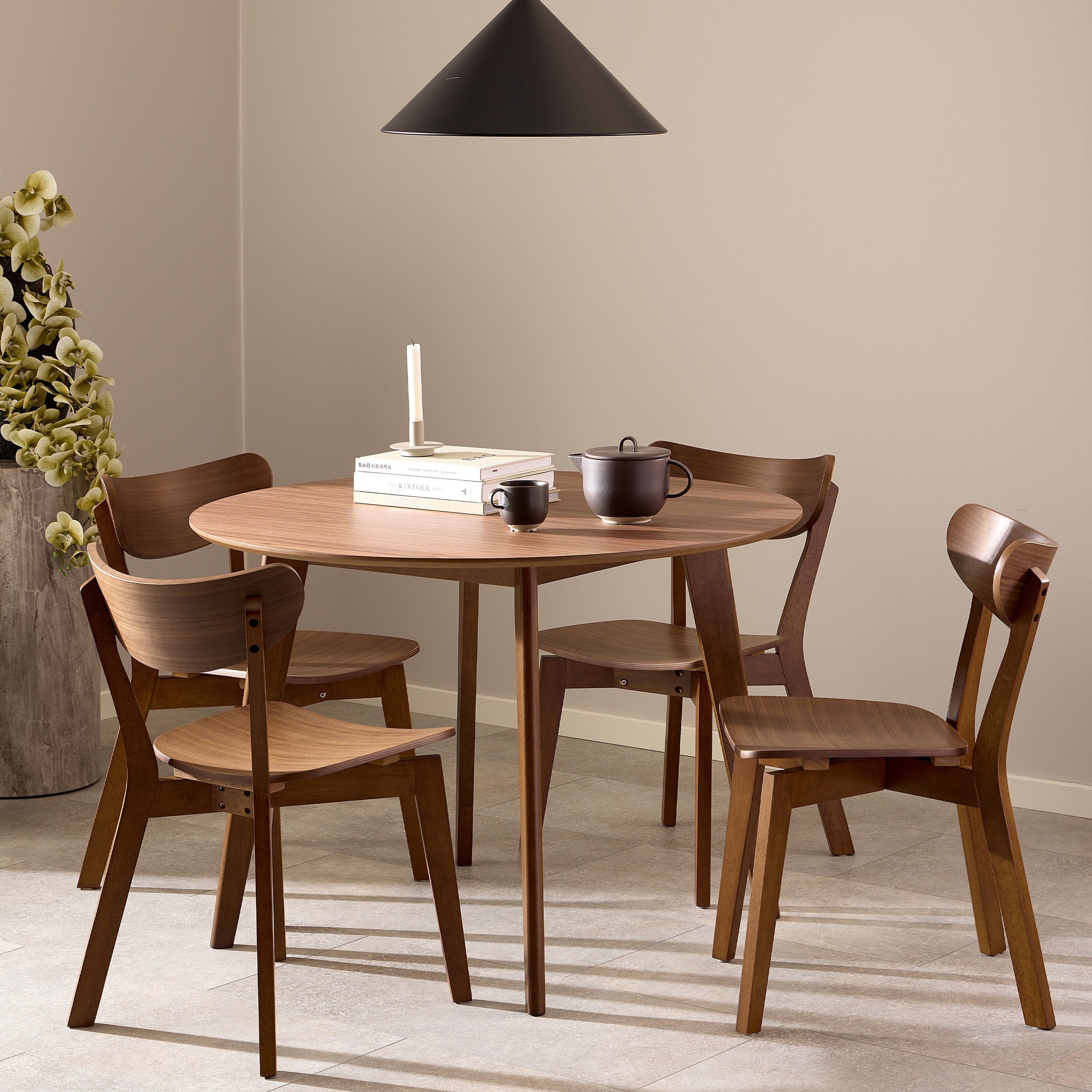 Roxby Round Dining Table in Walnut 120x76cm Included 4 Roxby Dining Chairs in Walnut – FTG