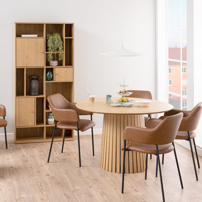Christo Round Dining Table in Oak – FTG, view 2