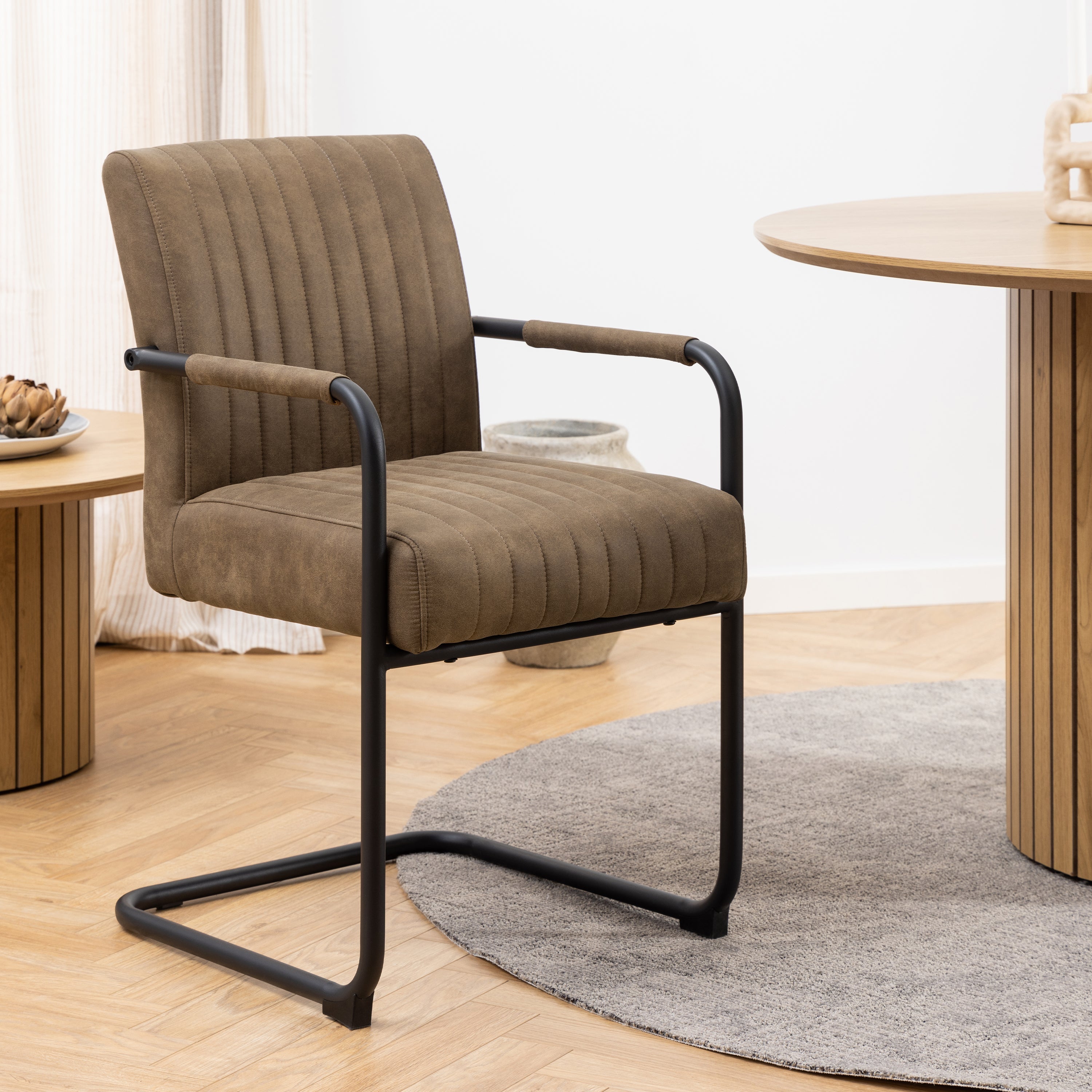 Yale Dining Table in Oak Included 4 Adele Dining Chair in Light Brown Fabric – FTG, view 8