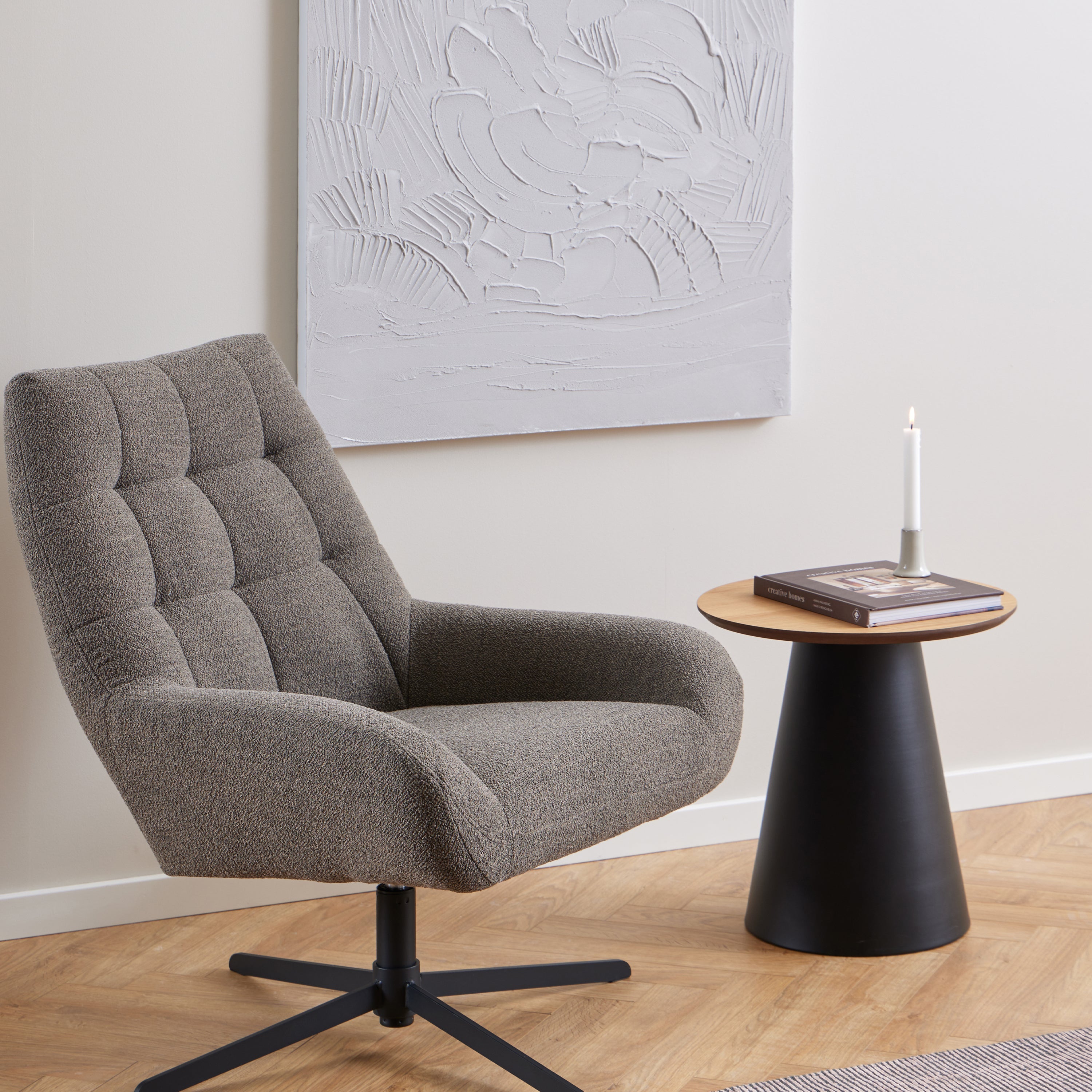 Soli Round Coffee Table in Oak/Black 45x48cm – FTG, view 3