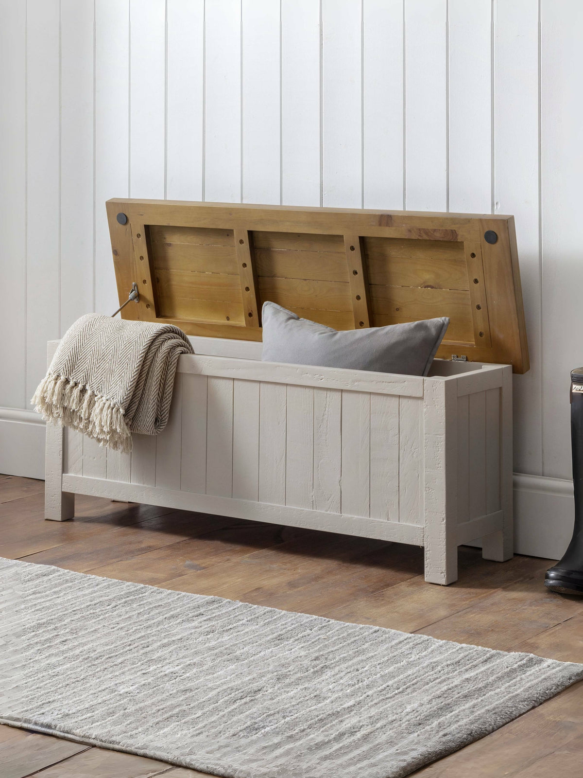 Aspen Storage Bench - Grey Wash