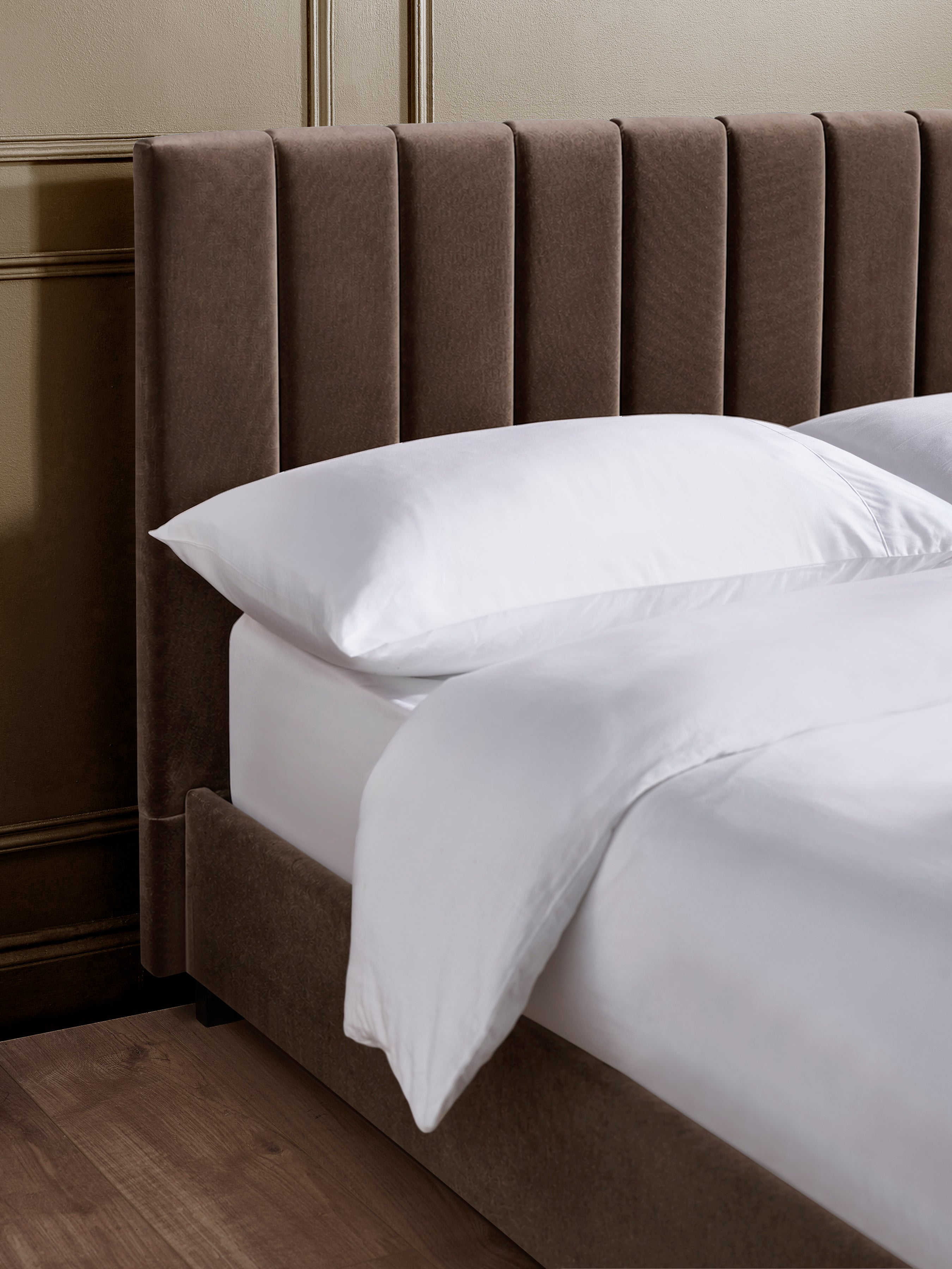 Aylen Chocolate Brown Velvet Upholstered Bed Frame – Chocolate Velvet