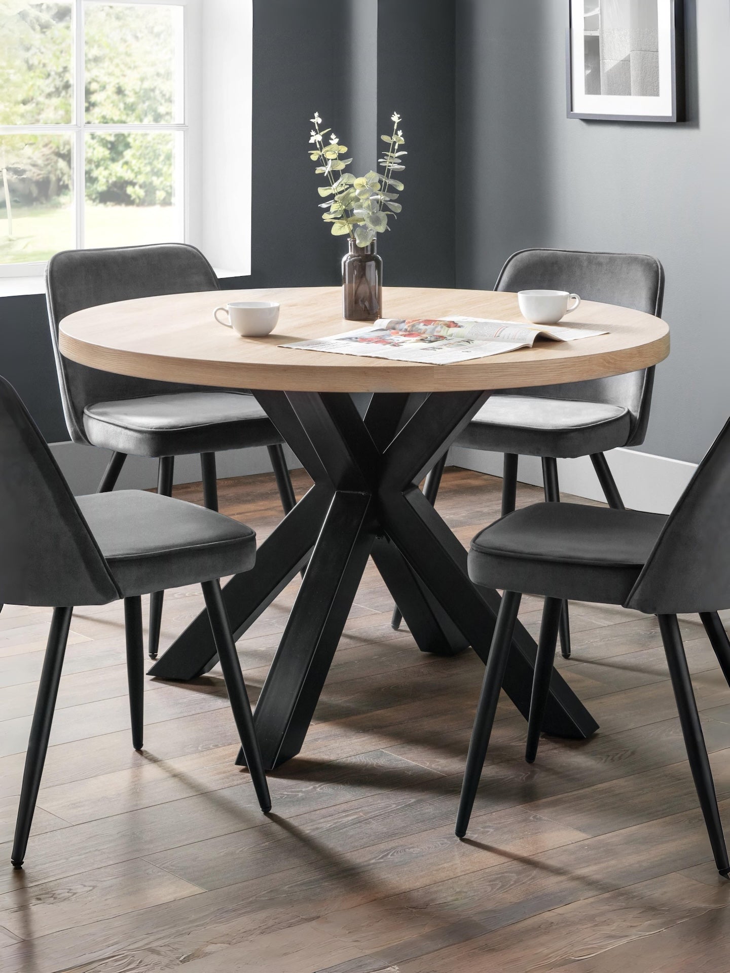 Berwick Round Dining Table – Julian Bowen, view 2