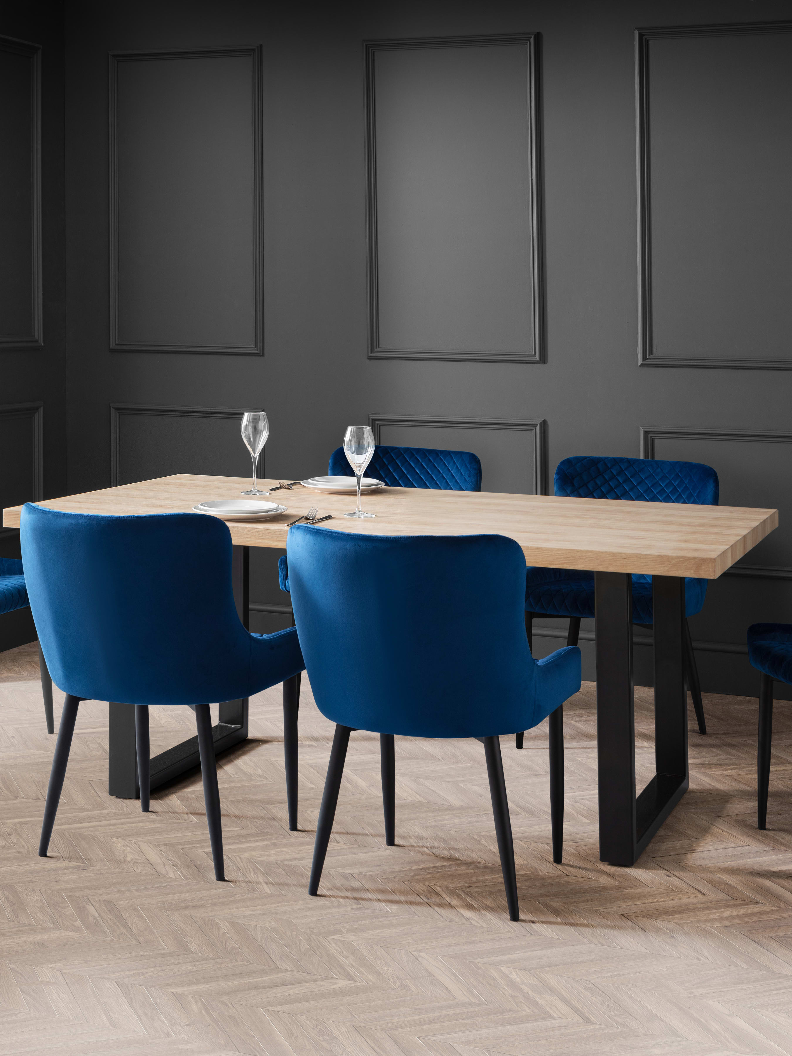 Berwick Rectangular Table and 6 Blue plush Chairs – Oak Effect