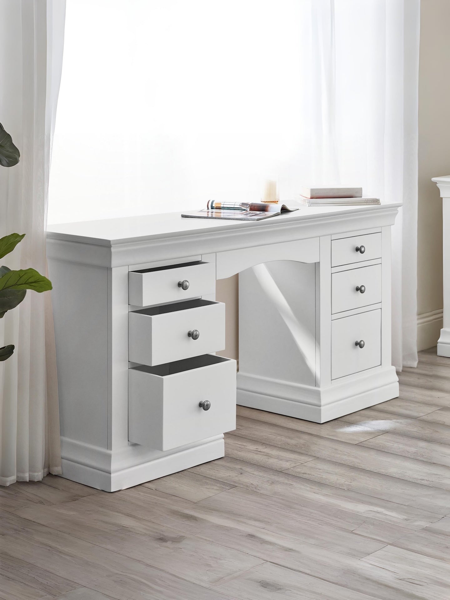 Clermont Dressing Table - Surf White – Julian Bowen, view 4