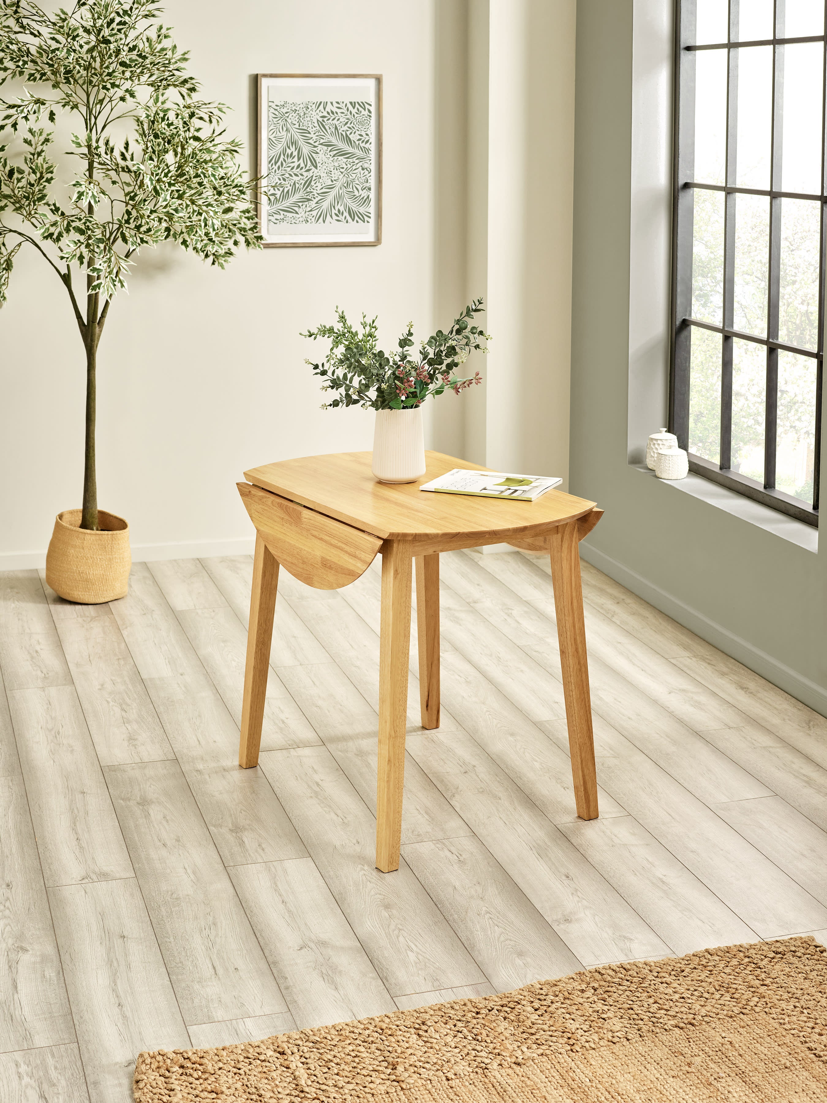 Coast Natural Oak 55- Drop Leaf Extending Round Dining Table – Natural Oak Effect