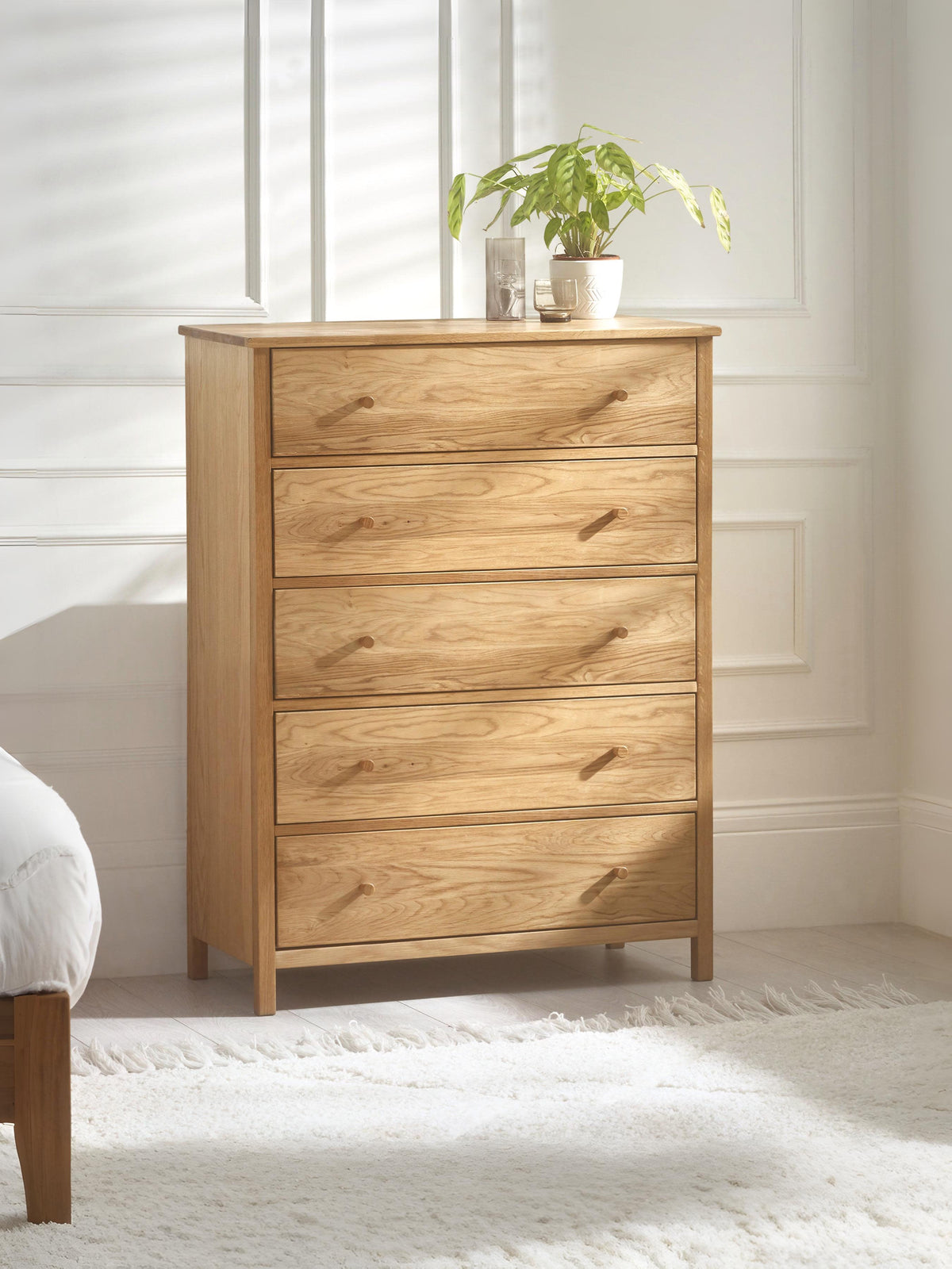 Coxmoor 5 Drawer Wide Chest - Oak