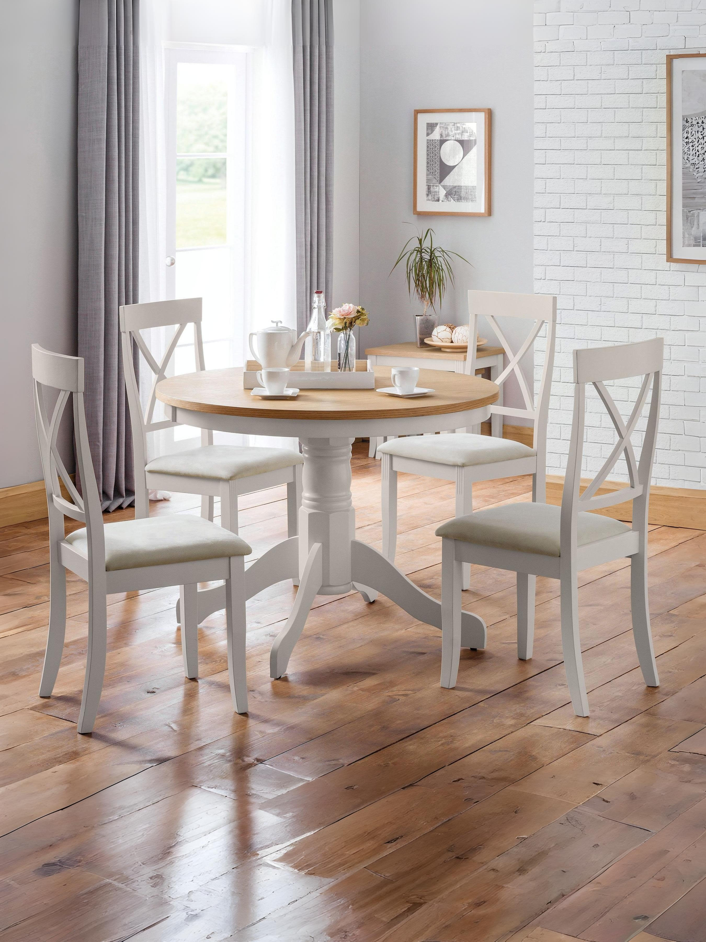 Davenport Grey and Oak Round Table and 4 Grey Davenport Chairs – Grey and Oak Effect