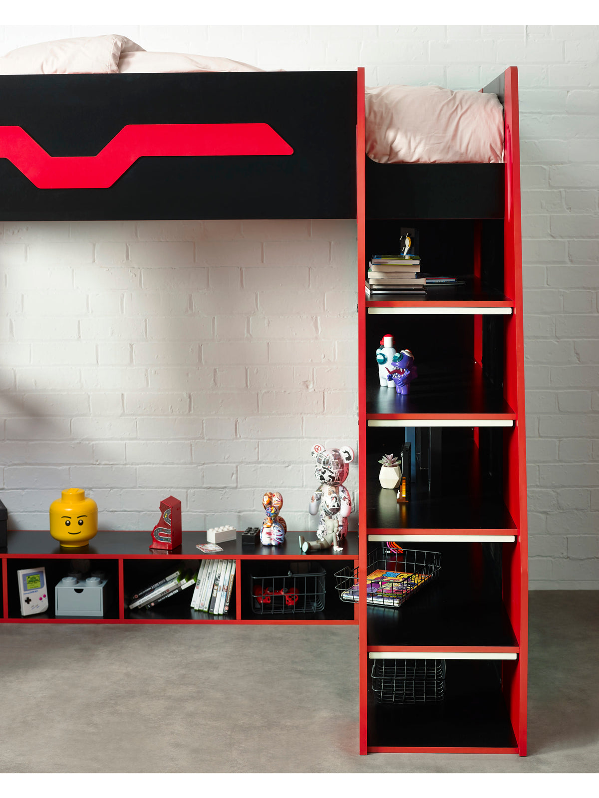Eagle Single Gaming Highsleeper Bed - Black and Red