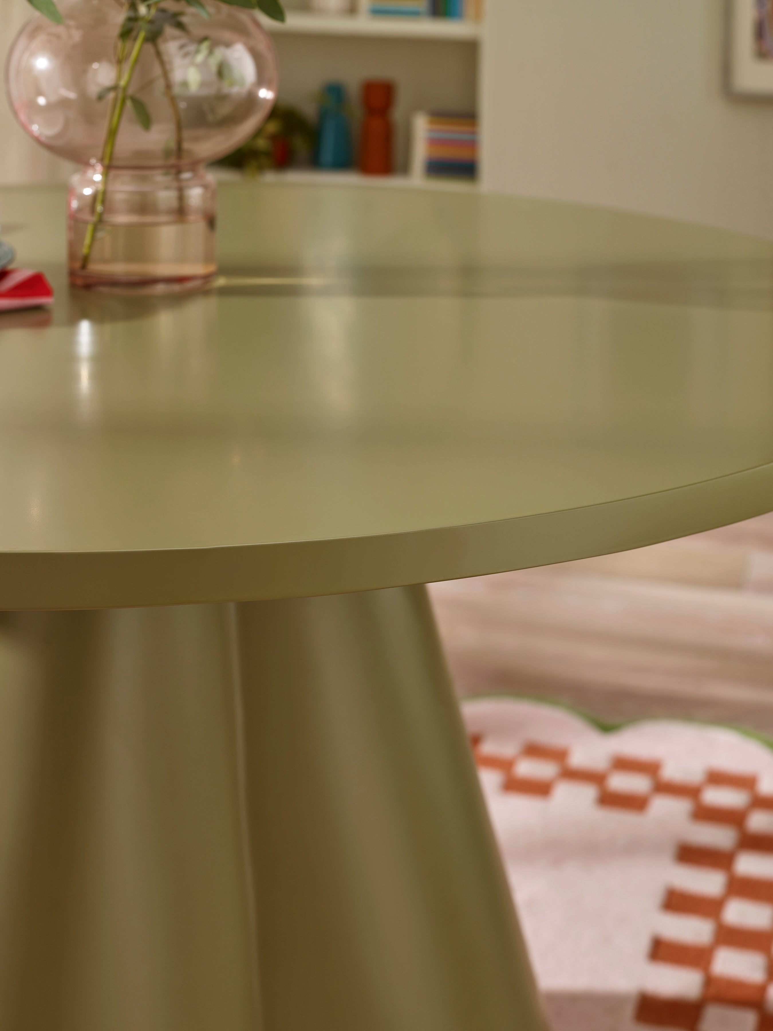 Fable Round Dining Table – Green