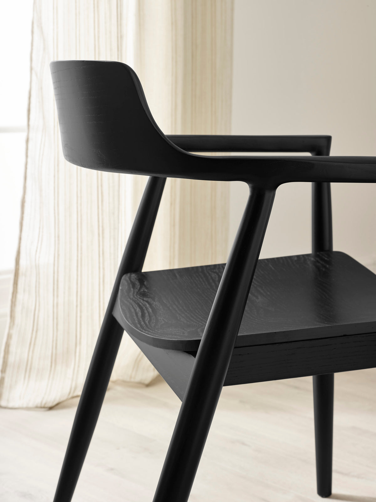 Set of 2 Franklin Dining Chair with Arms – Black Ash Effect