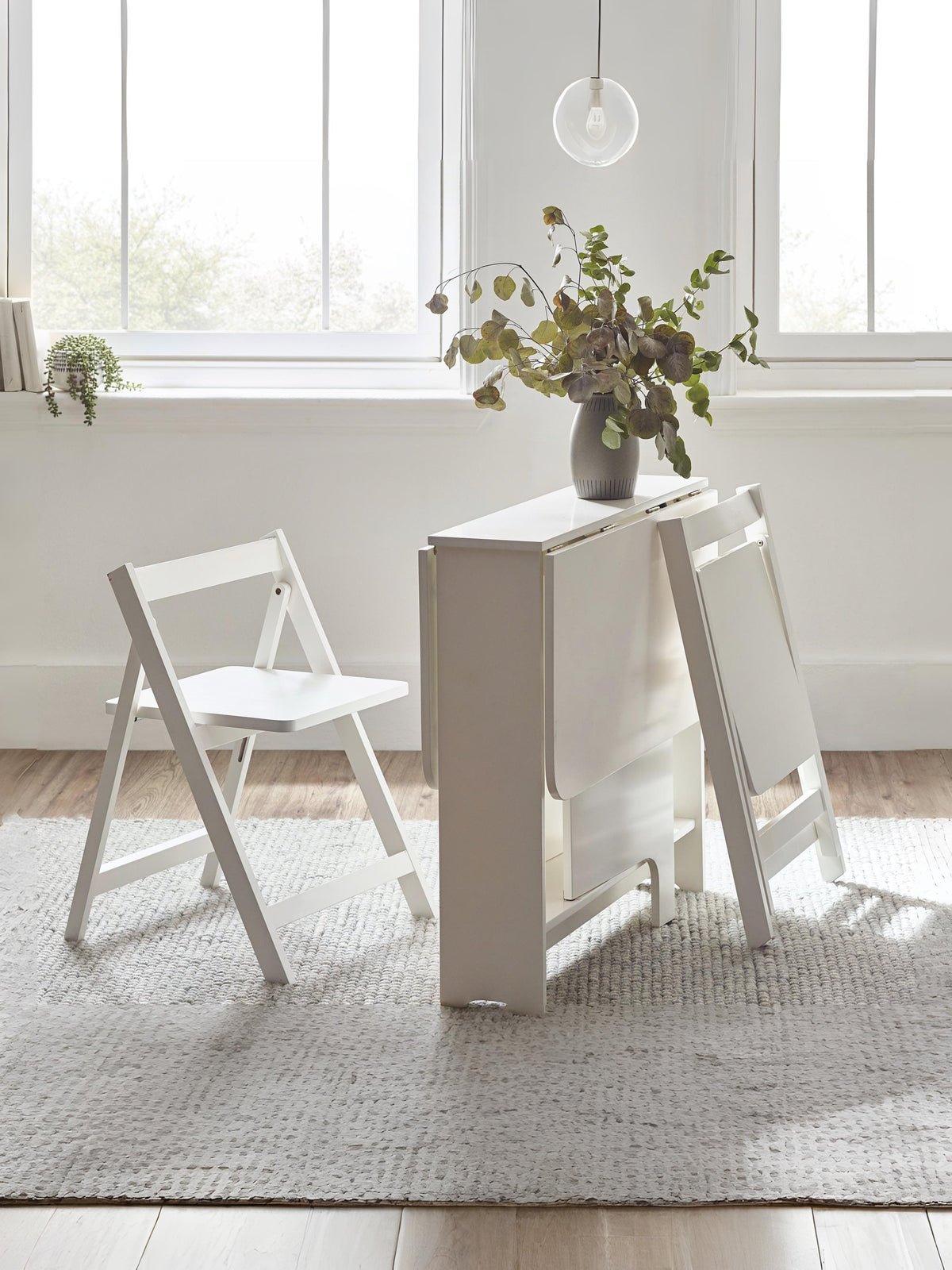 Gatan Small Gateleg Table With 2 Chairs - White