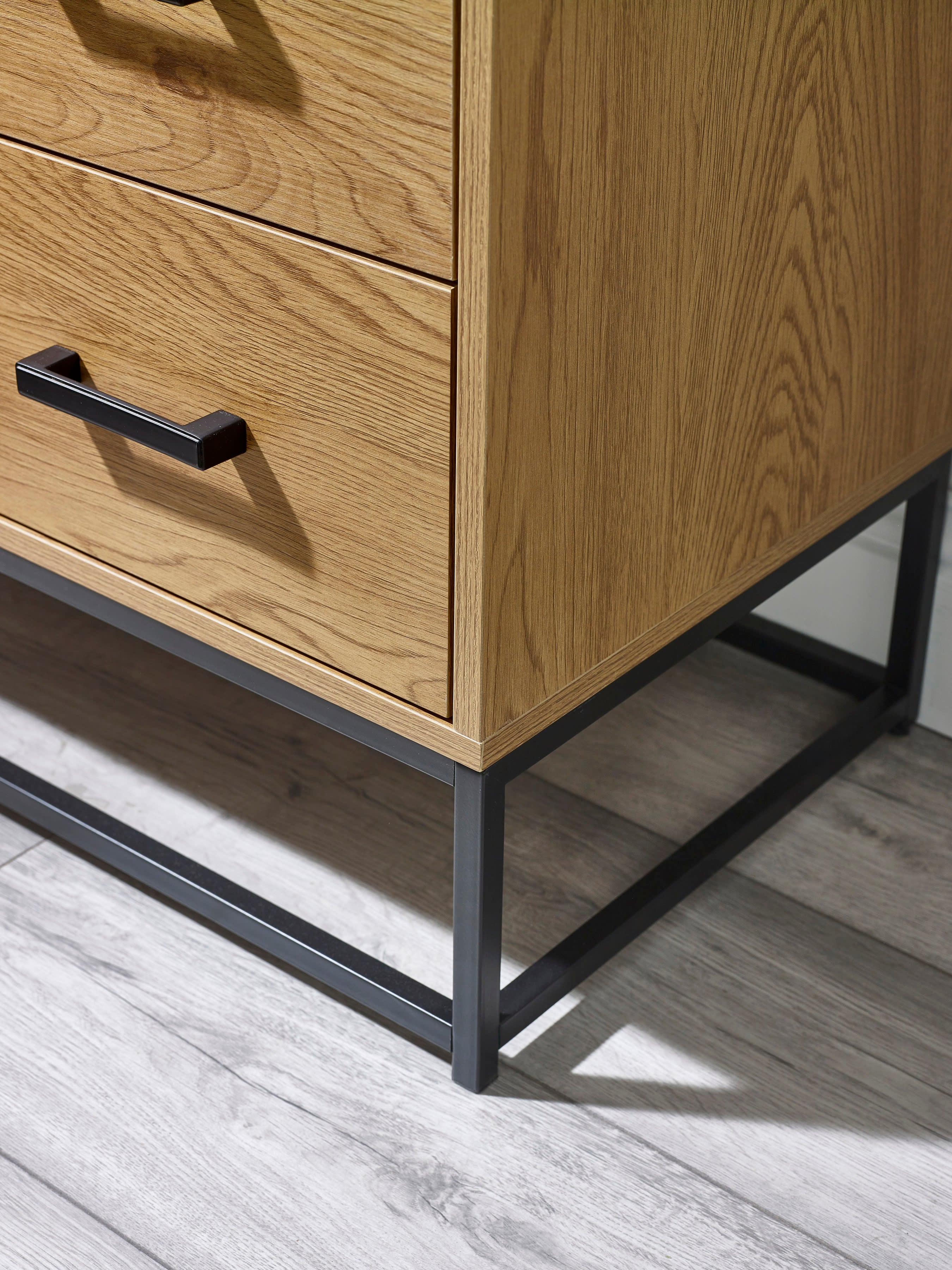 Harlow Light Oak Effect 4 Drawer Chest