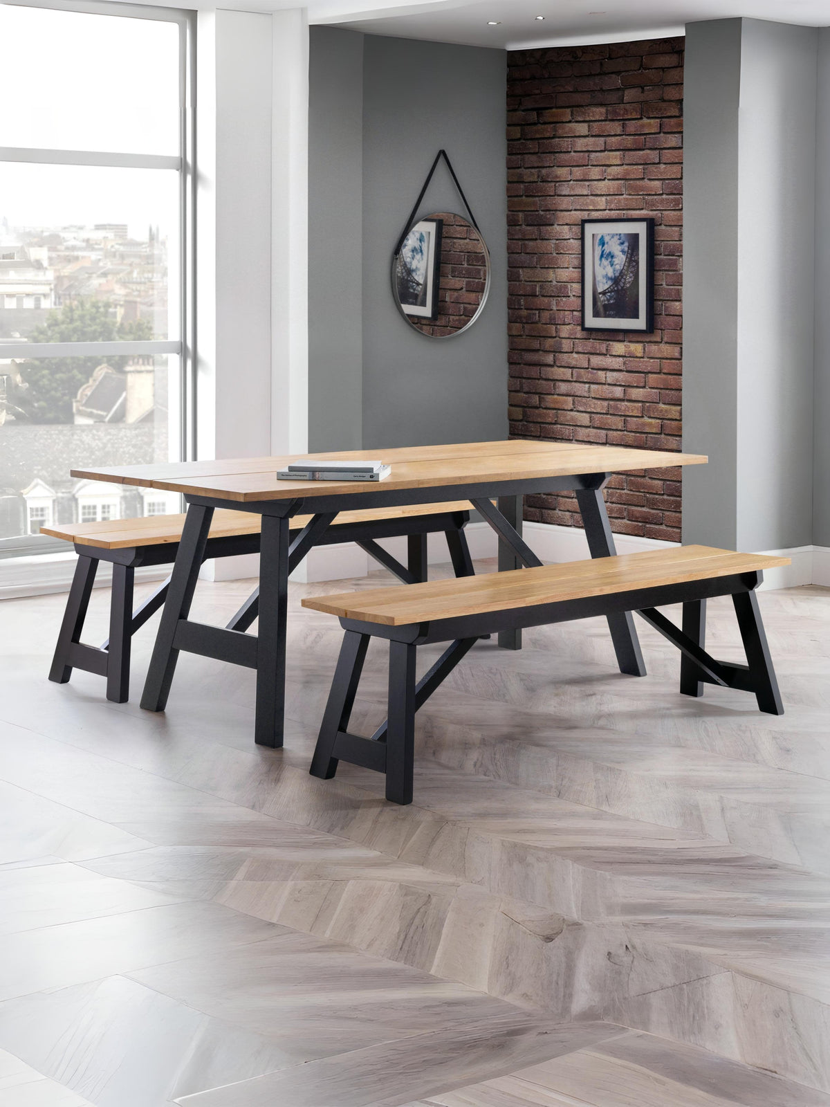 Hockley Table Black/Oak