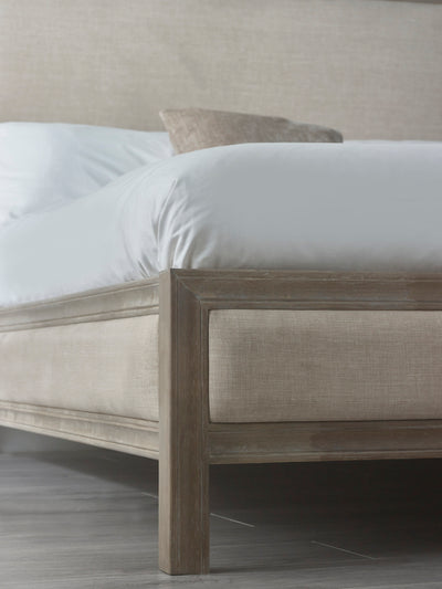 Lucie Bed