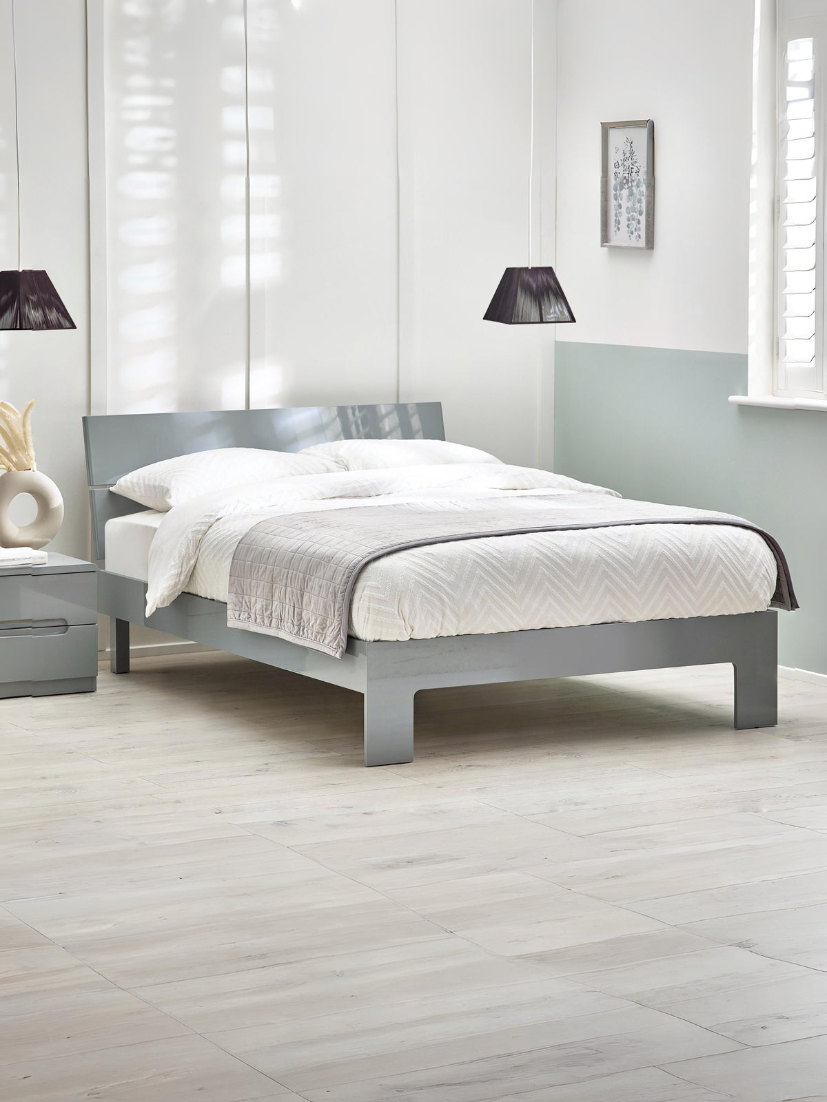 Manhattan Bed - Grey High Gloss