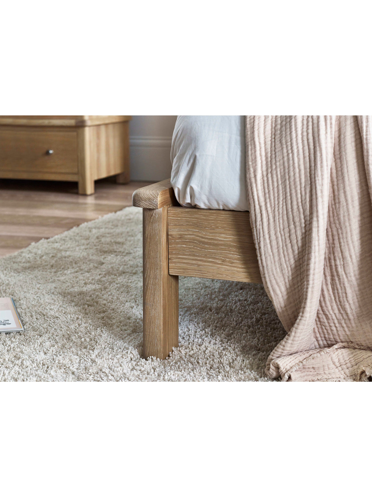 Memphis Oak Bed