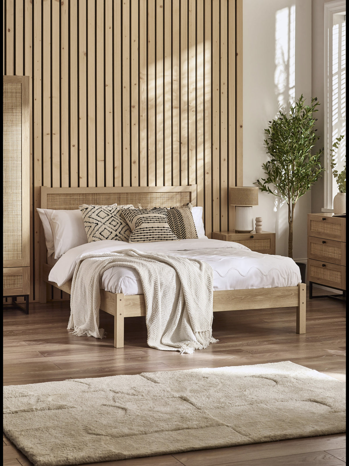 Padstow Rattan Bed - Oak