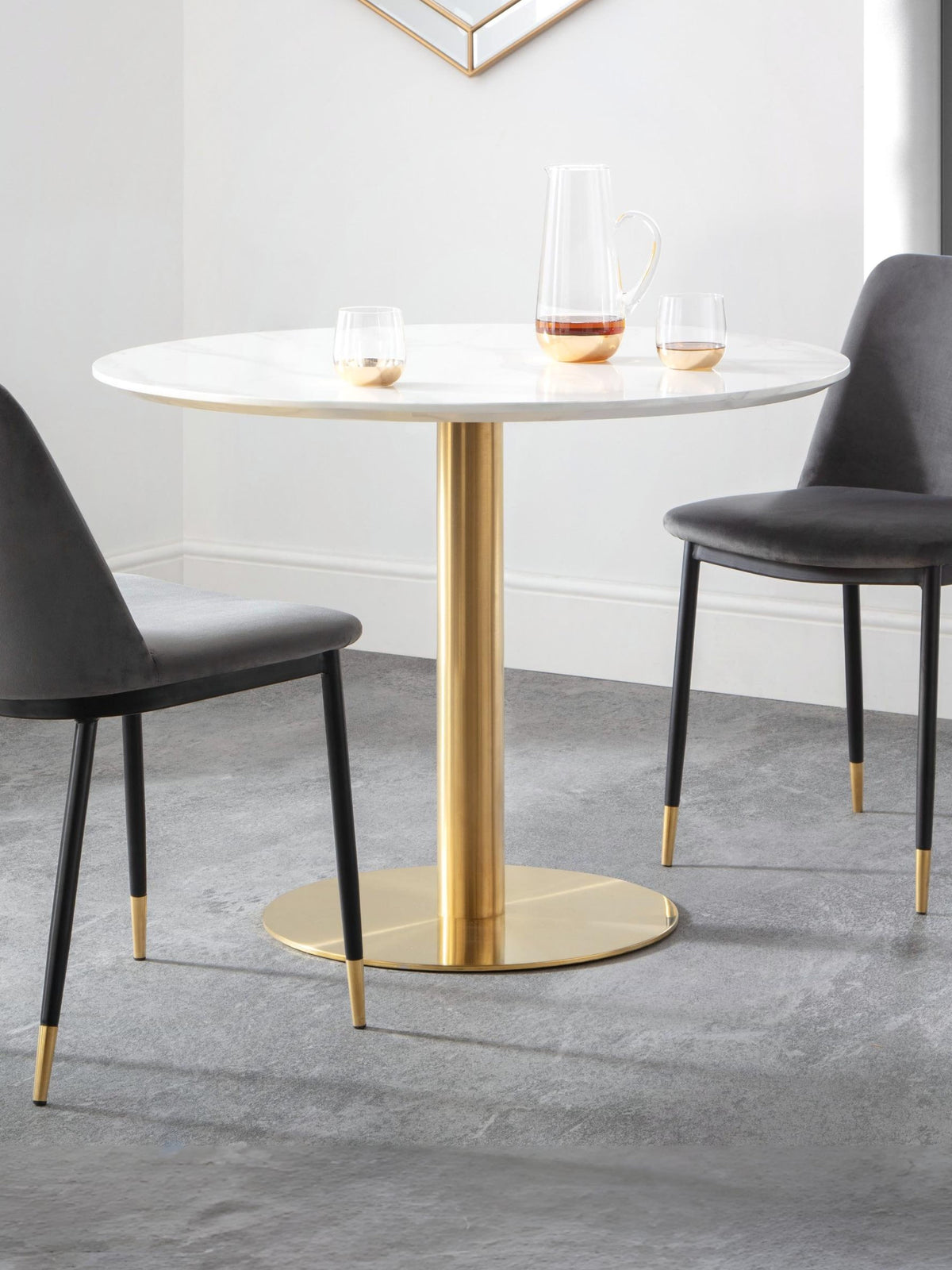 Palermo Round Pedestal Table
