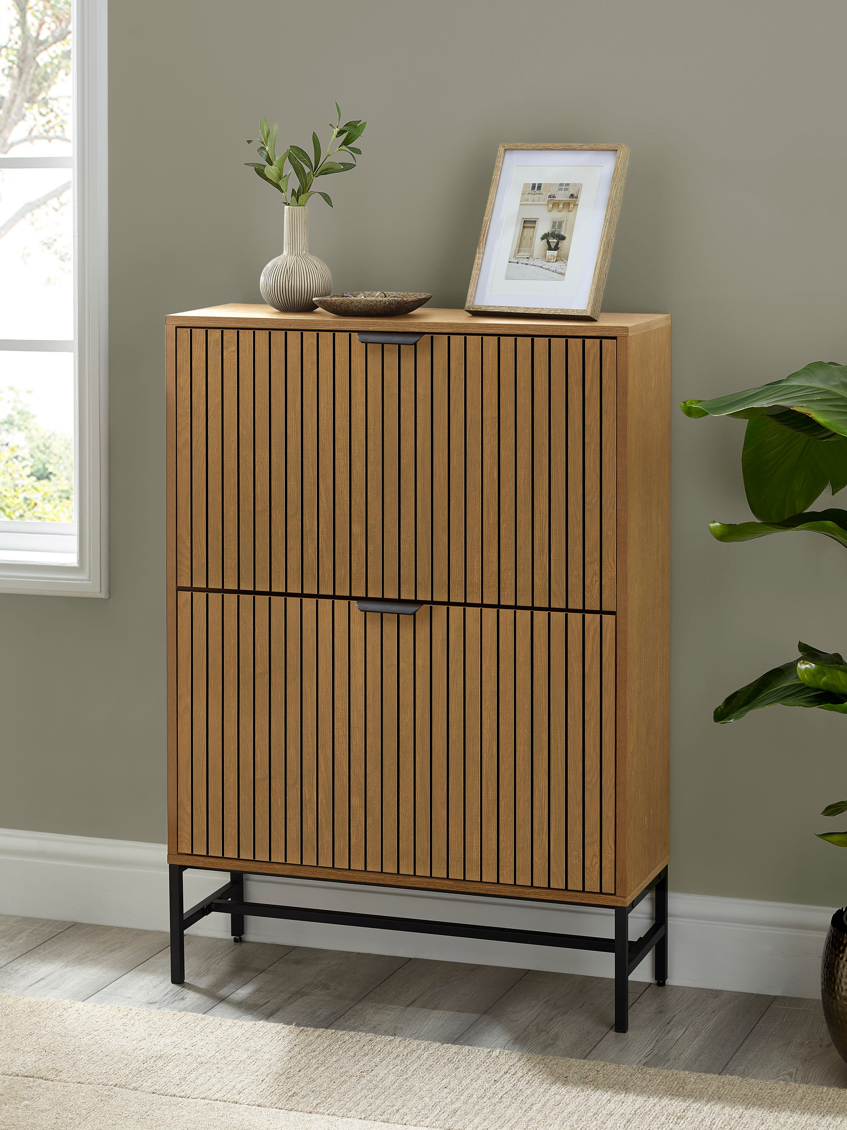 Sia Oak Effect 2 Door Shoe Storage Cabinet – Natural Oak Effect