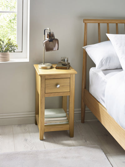 Somerset Oak Compact 1 Drawer Bedside Table with Shelf – Light Oak