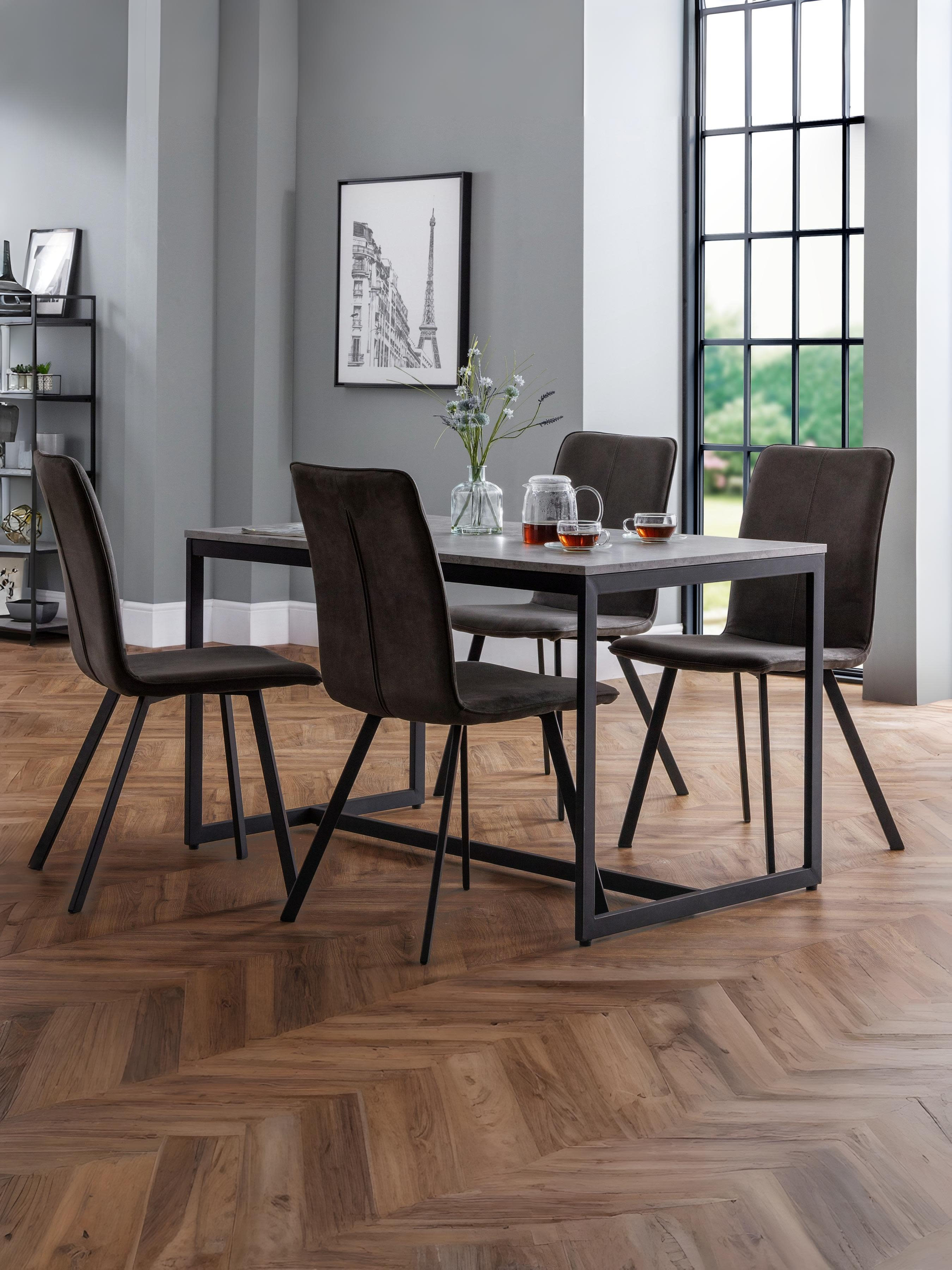 Staten Table and 4 Monroe Chairs – Concrete/Black