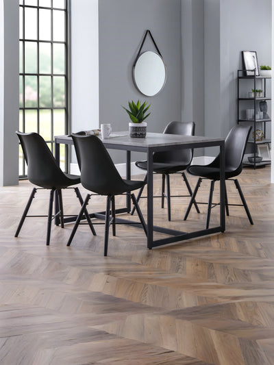 Staten Table and 4 Black Kari Chairs – Concrete/Black