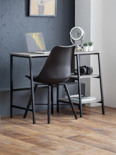 Staten Desk